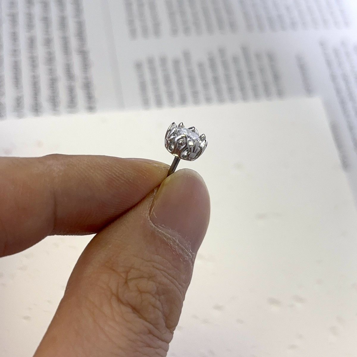 Other Stainless Steel Retro Vintage CZ Screw-Back Stud Earrings Size ONE SIZE - 4 Thumbnail