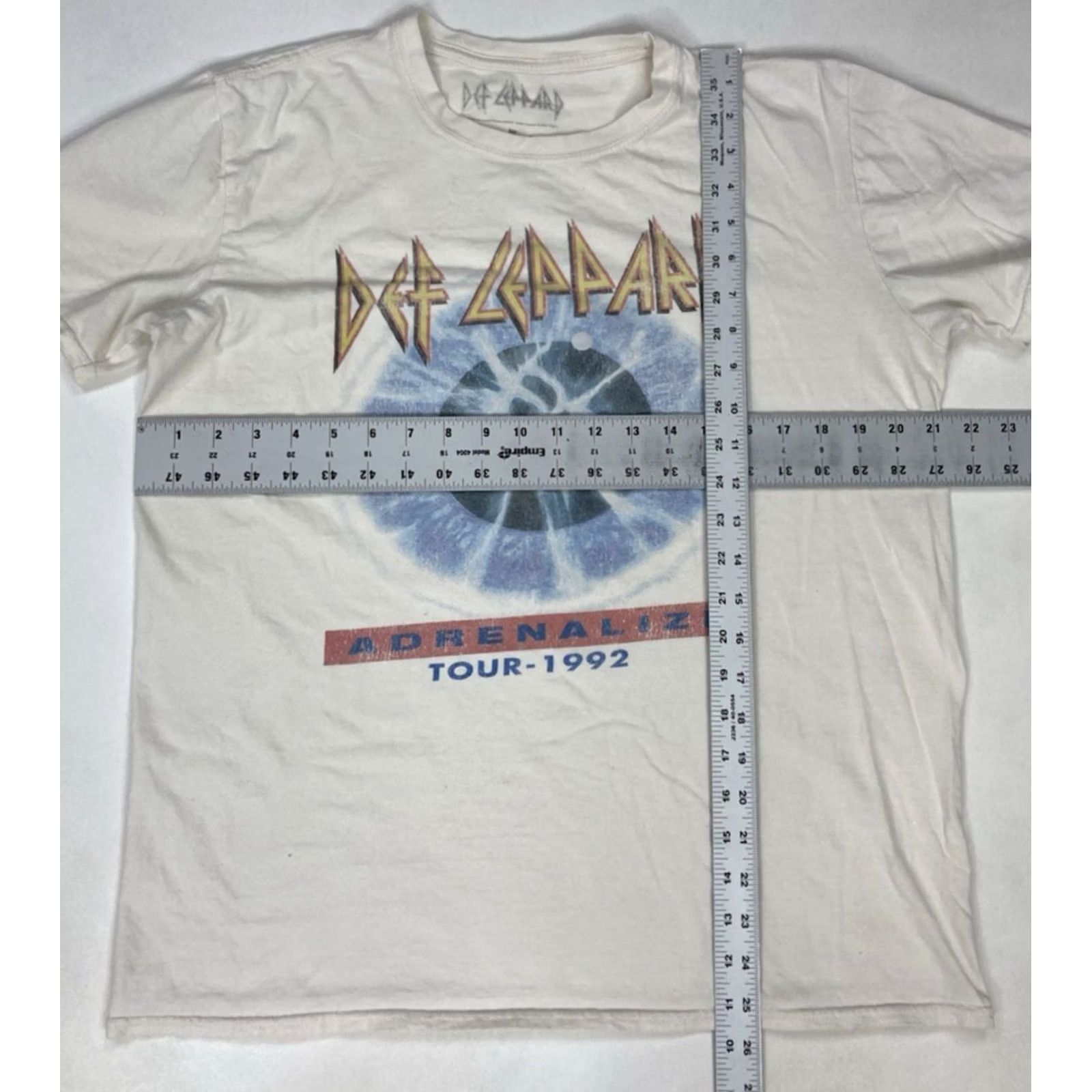 Vintage VINTAGE Def Leppard Adrenalize Tour 1992 Graphic T-shirt Women Large Merch Music Shirt Ivory Retro Buttons Size L / US 10 / IT 46 - 7 Thumbnail