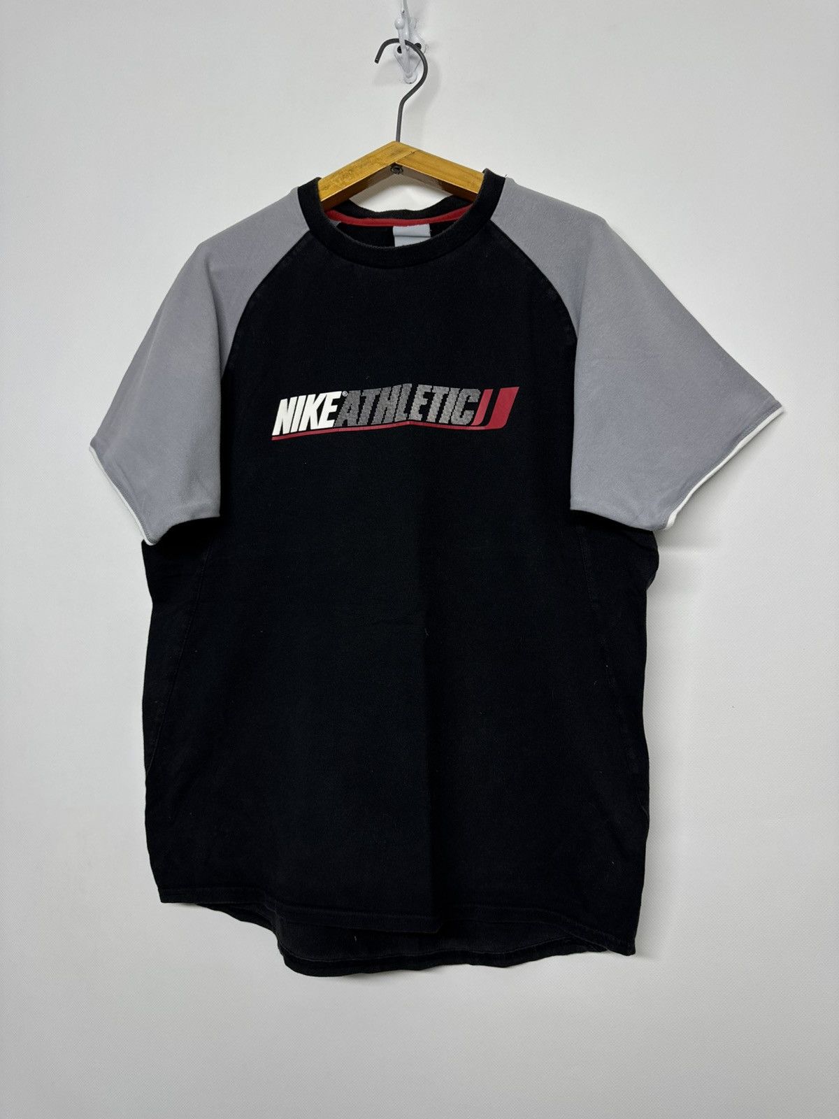 Nike Vintage Y2k Nike Athletic Big Logo T-Shirt 00’s Size US M / EU 48-50 / 2 - 3 Thumbnail