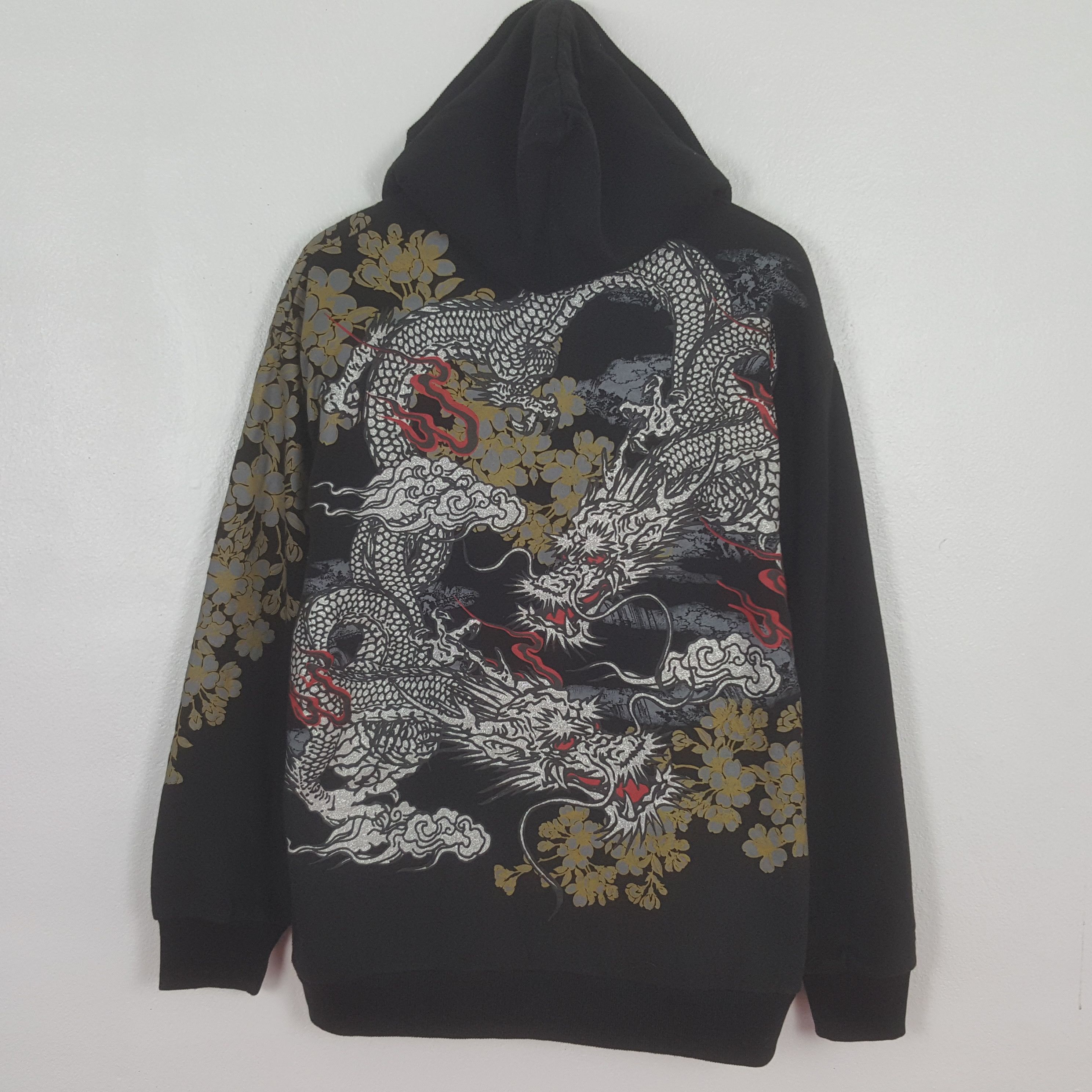 Japanese Brand Vintage Sukajan Dragon Overprinted Zipper Jacket Hoodie Size US L / EU 52-54 / 3 - 1 Thumbnail