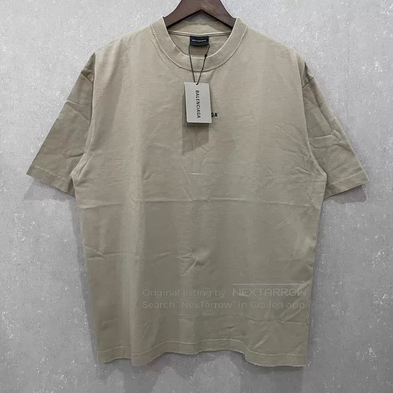 Balenciaga Balenciaga Round Neck Letter Appliqué Short Sleeve Size US L / EU 52-54 / 3 - 5 Thumbnail