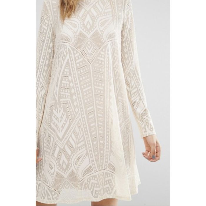 Bcbgmaxazria lace short sleeve best sale maternity dress