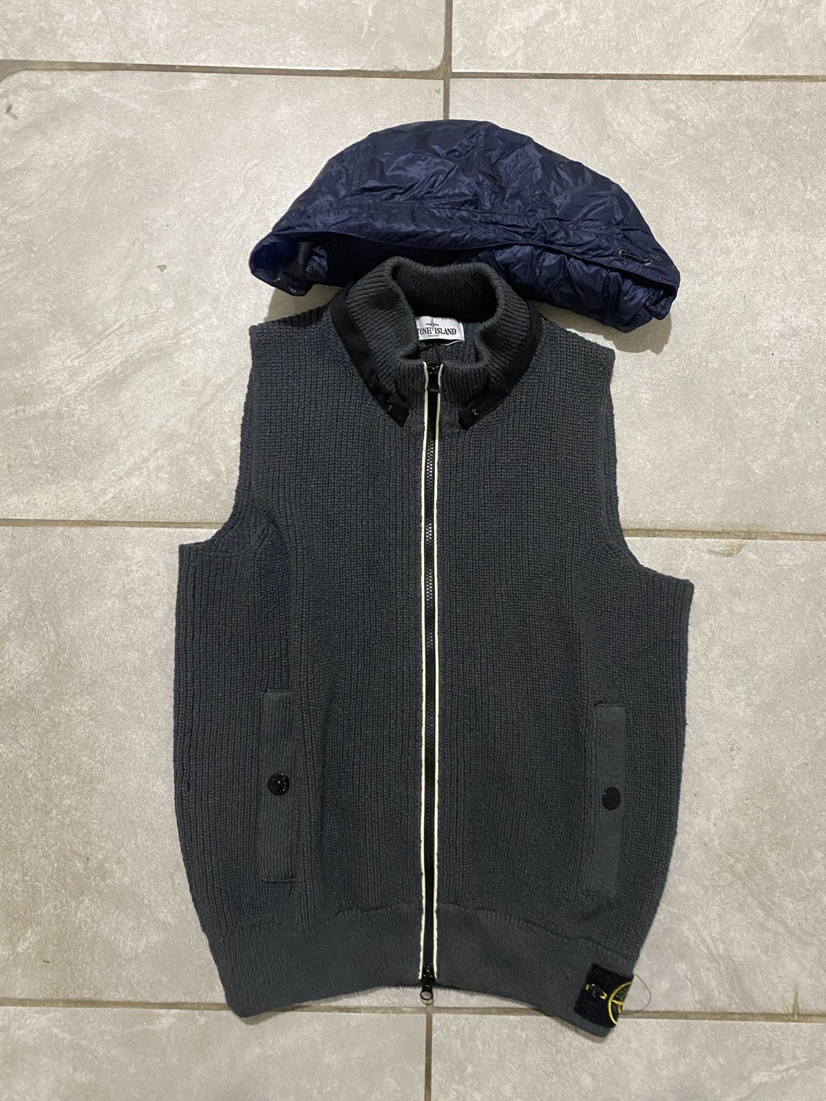 Stone Island Stone Island knitted vest Size US L / EU 52-54 / 3 - 1 Thumbnail