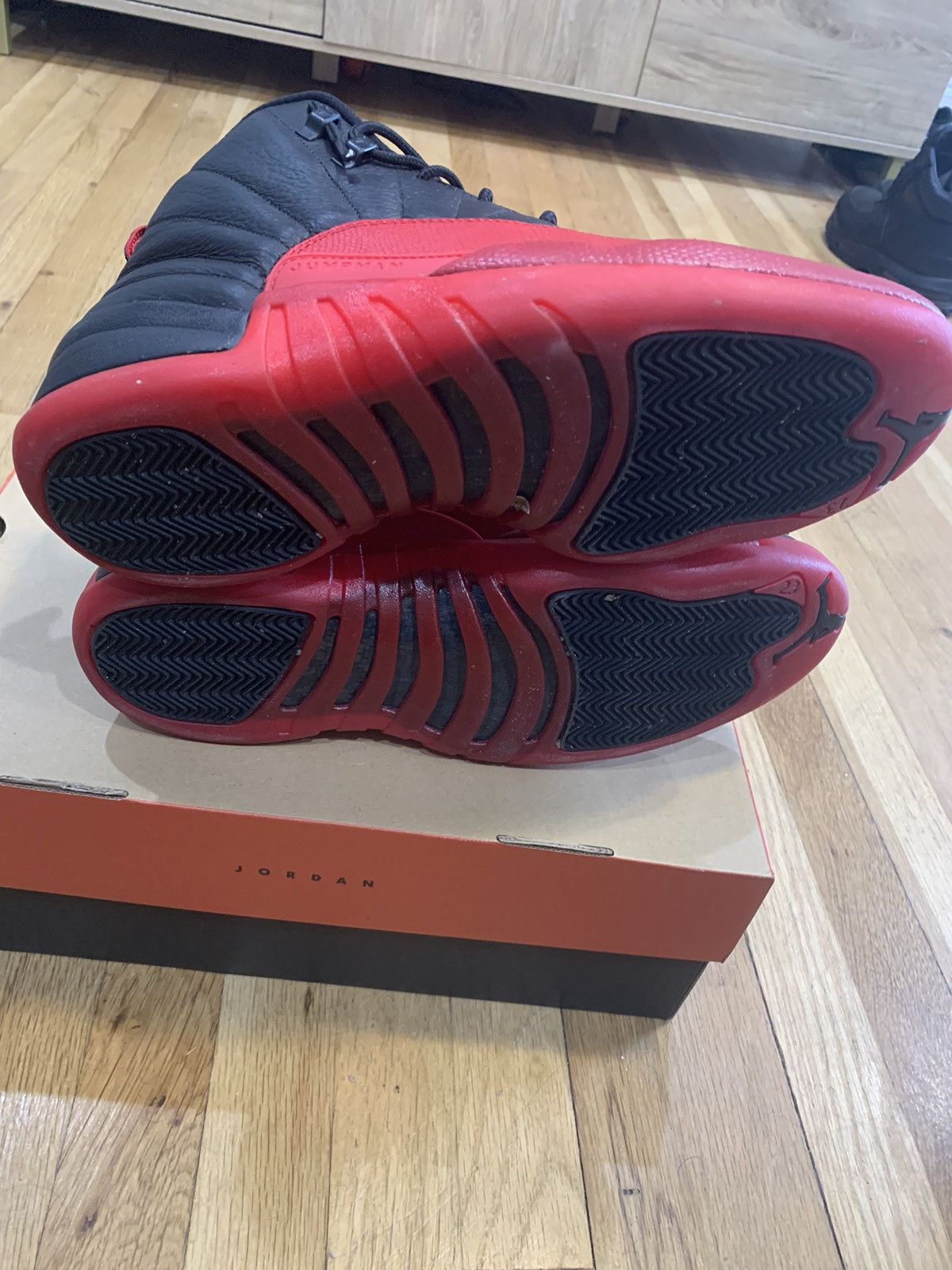 Jordan Brand × Nike Air Jordan 12 Flu game Size US 12 / EU 45 - 5 Thumbnail
