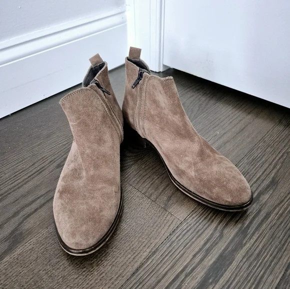 Other Andre Assous Suede Zip Ankle Bootie EU Sz 40 Size US 10 / IT 40 - 1 Thumbnail