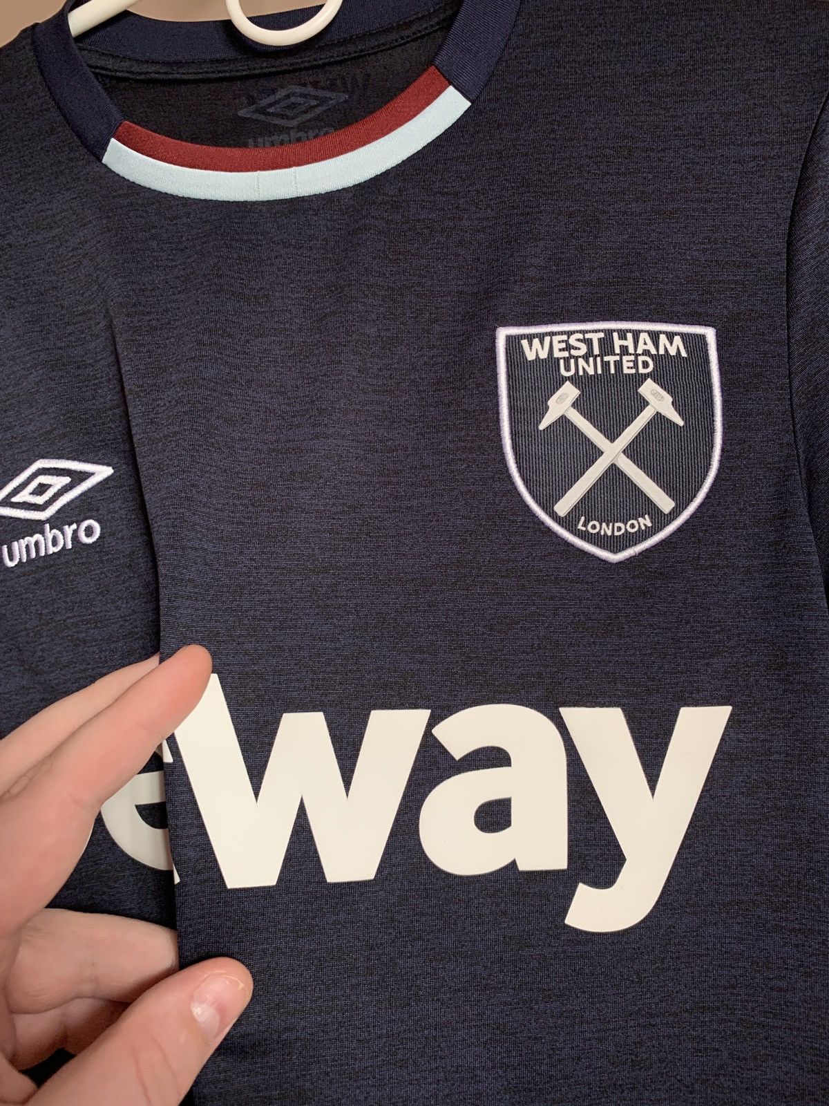 Umbro West Ham United Third Football Shirt Umbro Soccer Jersey S Size US S / EU 44-46 / 1 - 8 Thumbnail