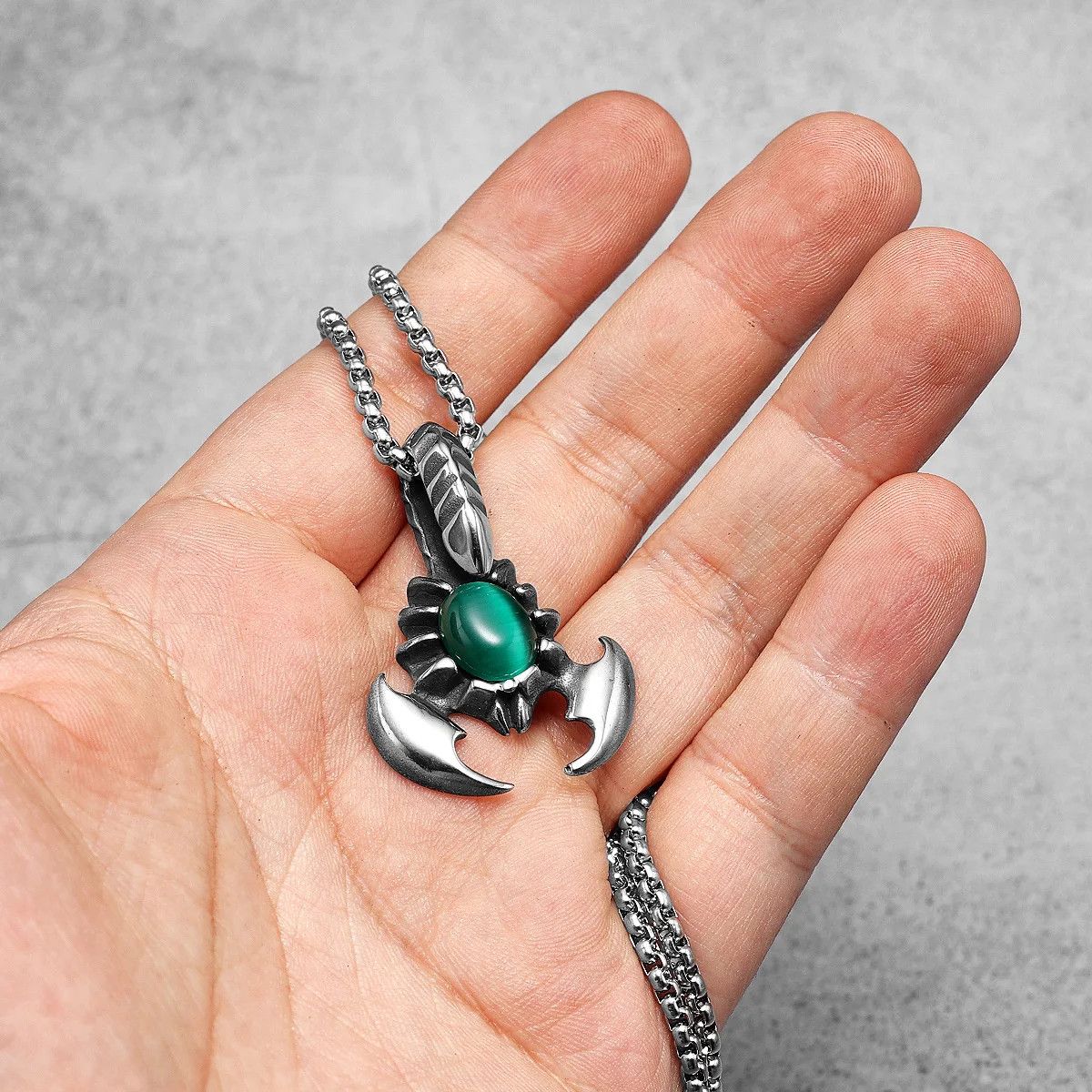 Jewelry Green Gem Scorpion Pendant Necklaces Size ONE SIZE - 4 Thumbnail