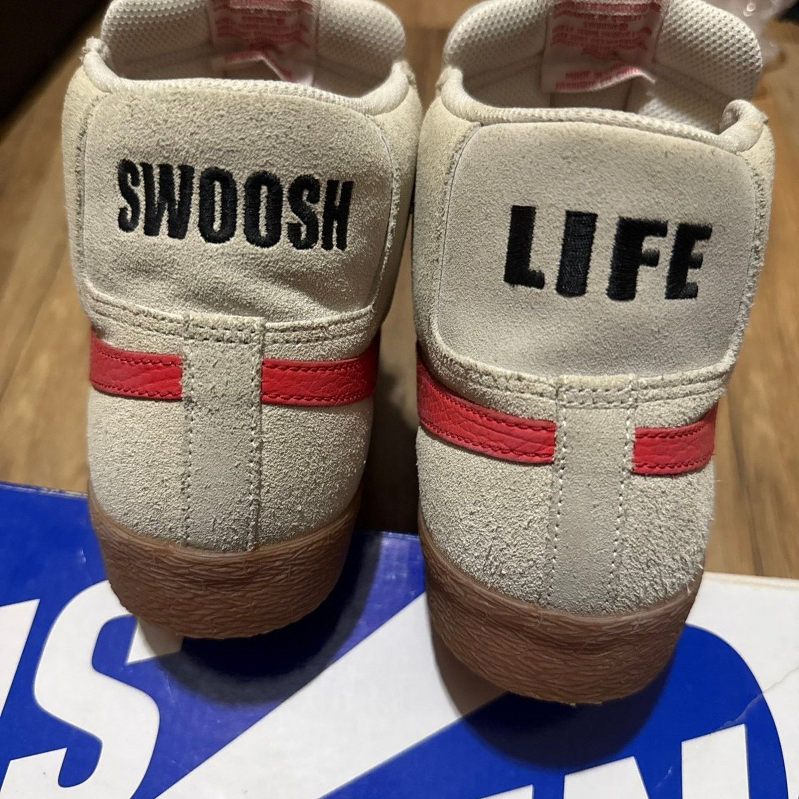 Nike 2009 Nike Blazer Sb Premium Swoosh Life White Hot Red Size US 10.5 / EU 43-44 - 5 Thumbnail