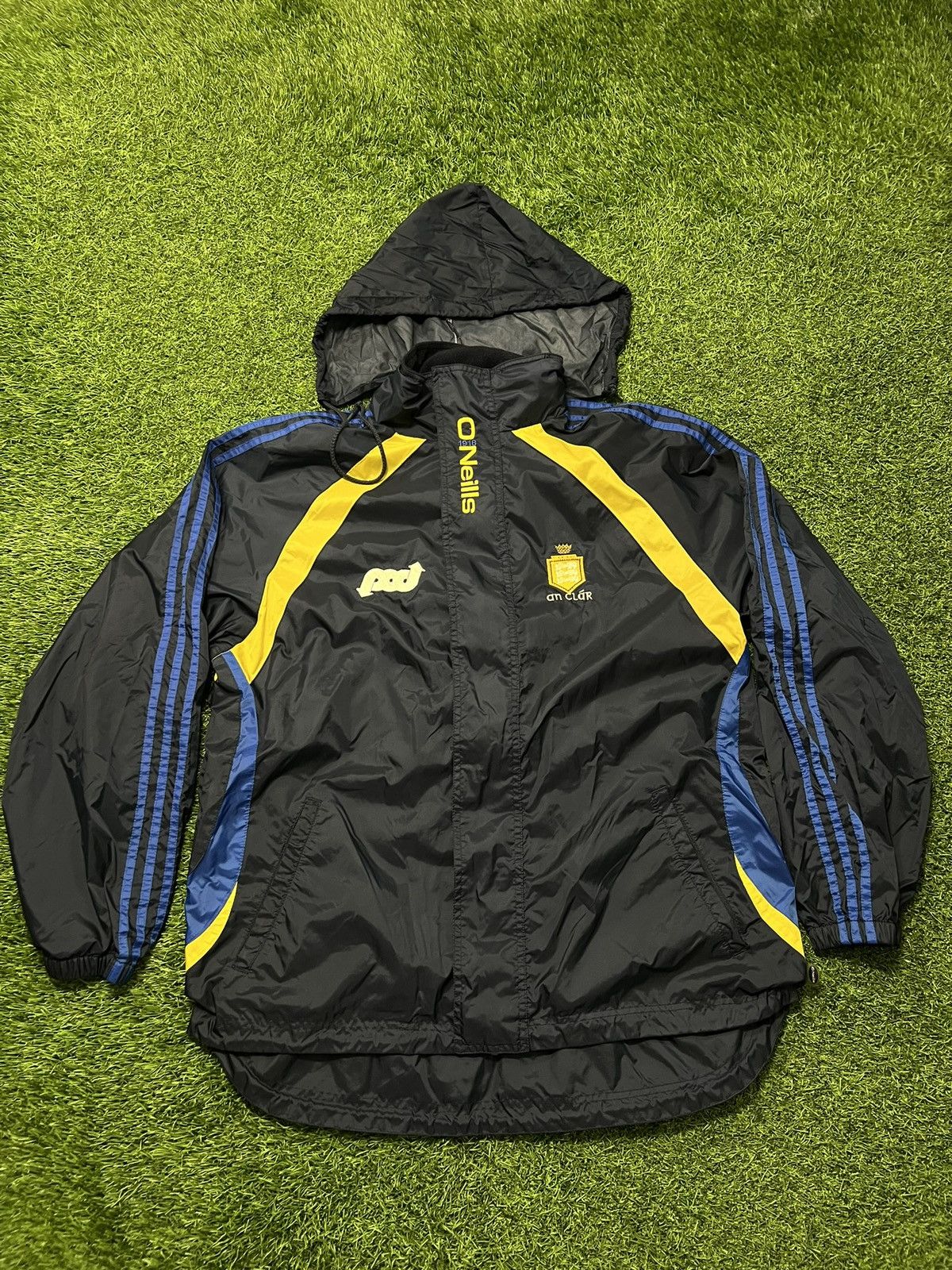 Vintage RARE AN CLAR ONEILLS FOOTBALL WINDBREAKER Size US M / EU 48-50 / 2 - 4 Thumbnail