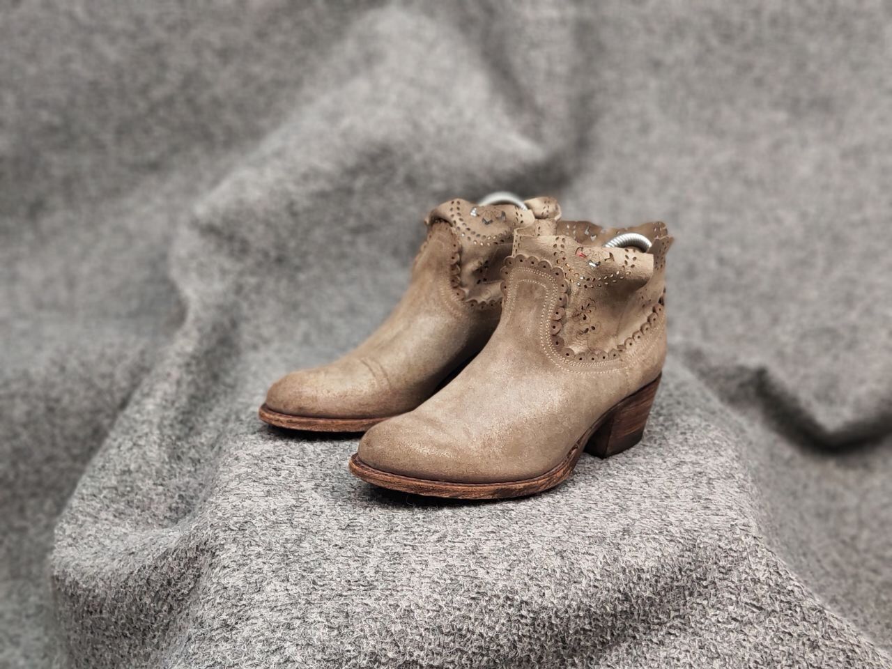 Sendra Sendra Spanish Leather Ankle Western Women Beige Boots Size US 6 / IT 36 - 4 Thumbnail