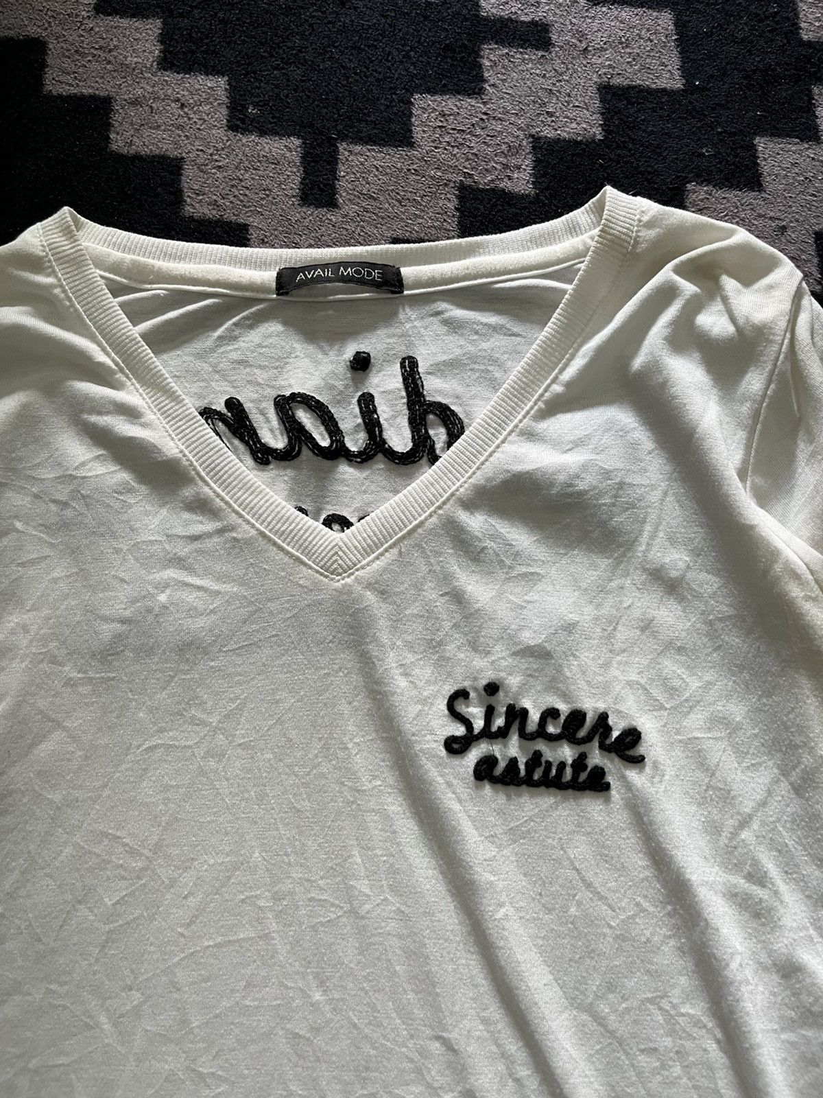 Other Avail mode embroidered vkei style tee Size US M / EU 48-50 / 2 - 3 Thumbnail