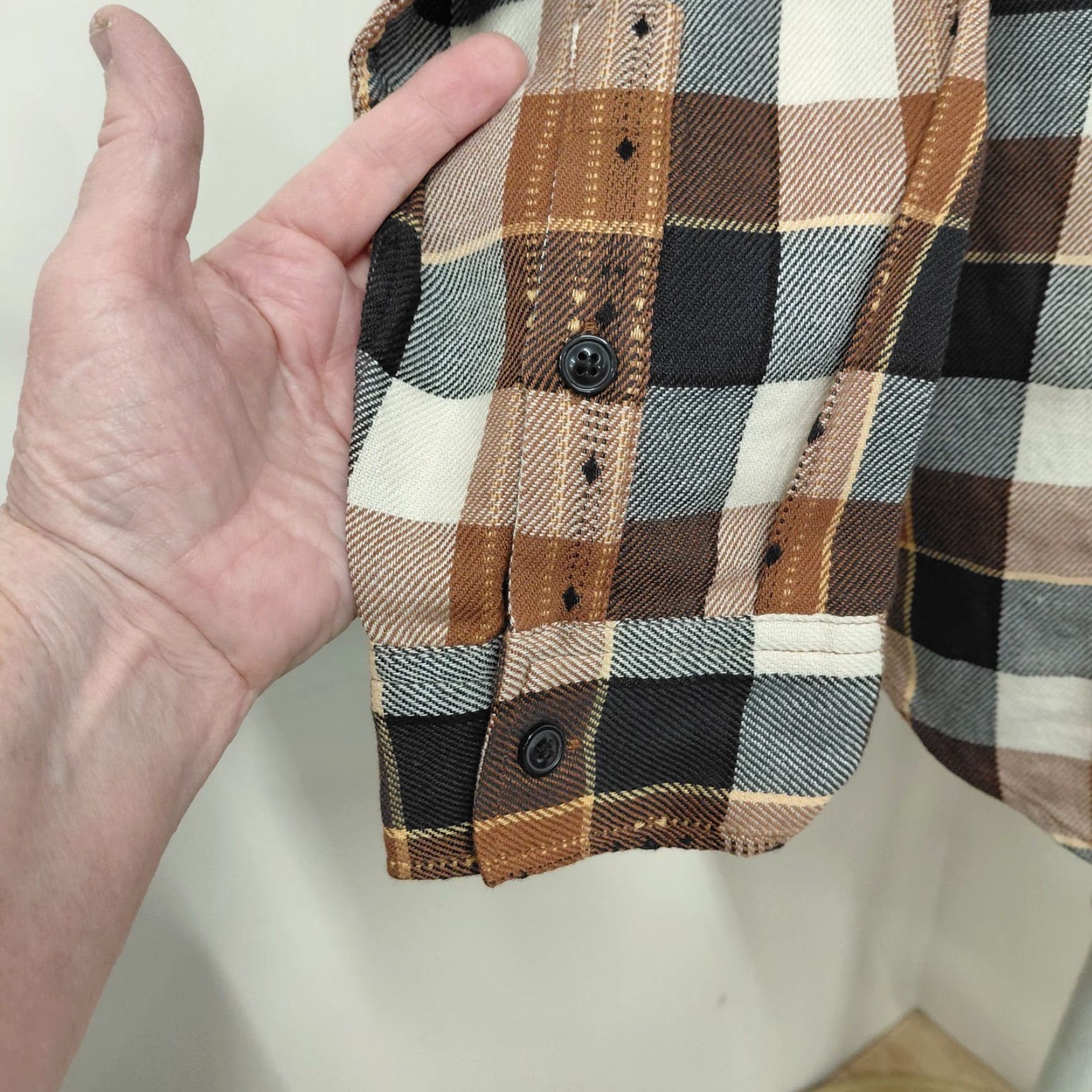 Frye NWT Frye Jacquard Flannel Shirt Mens XL XLarge Black/Brown Long Sleeve Casual Button-Up Zip? Actually button closure. Size US XL / EU 56 / 4 - 6 Thumbnail
