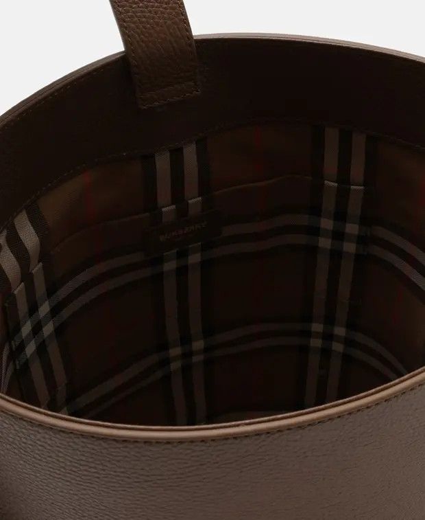 Burberry o1w1db10126 Size: OS / Medium Bucket Bag In Brown Size ONE SIZE - 3 Thumbnail