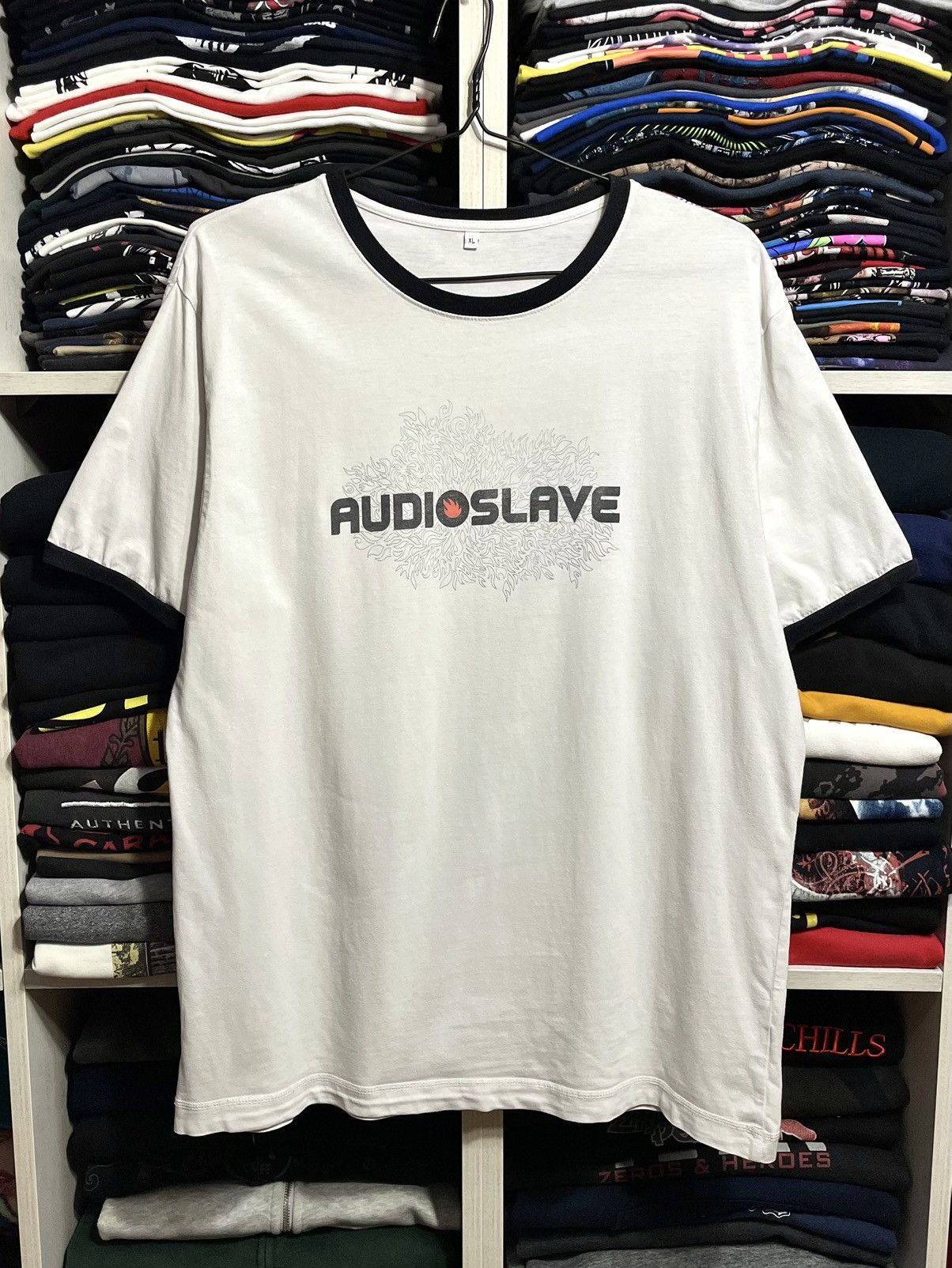 Band Tees Vintage 00s Audioslave Chris Cornell Rock Band T-Shirt Y2K Size US XL / EU 56 / 4 - 6 Thumbnail