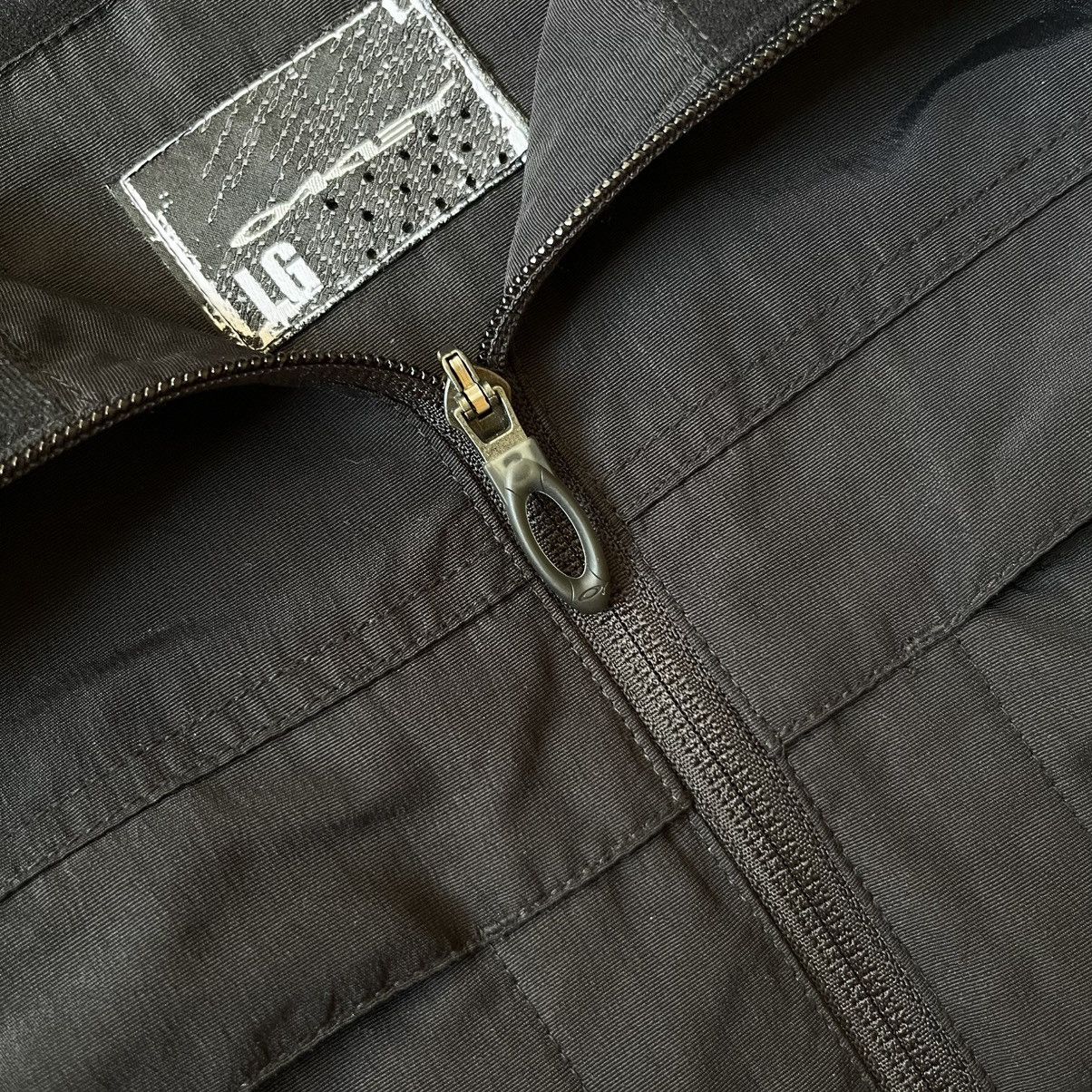 Oakley Vintage Oakley Mens Windbreaker Jacket Nylon Y2K 90s Size US L / EU 52-54 / 3 - 4 Thumbnail