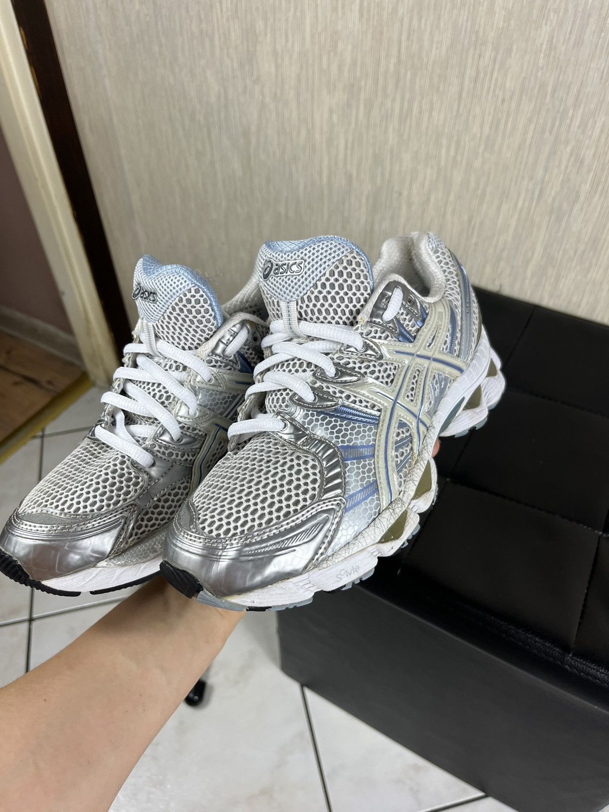 Vintage Asics gel nimbus 12 silver blue mesh sneakers shoes