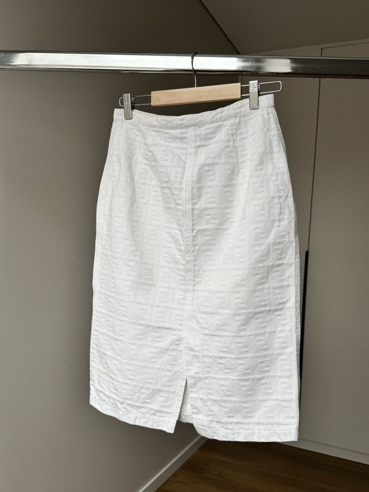 Fendi Vintage fendi skirt Size 27" / US 4 / IT 40 - 8 Thumbnail