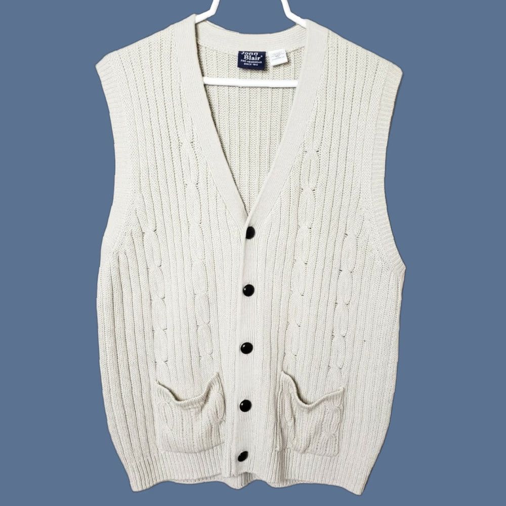 Blair John Blair Sweater Vest Chain Knit Leather Like Buttons Ivory L Regular Men’s Vest, Knit, Sleeveless, V-Neck, Workwear, Pockets, Preppy, 80s? Size US L / EU 52-54 / 3 - 1 Thumbnail