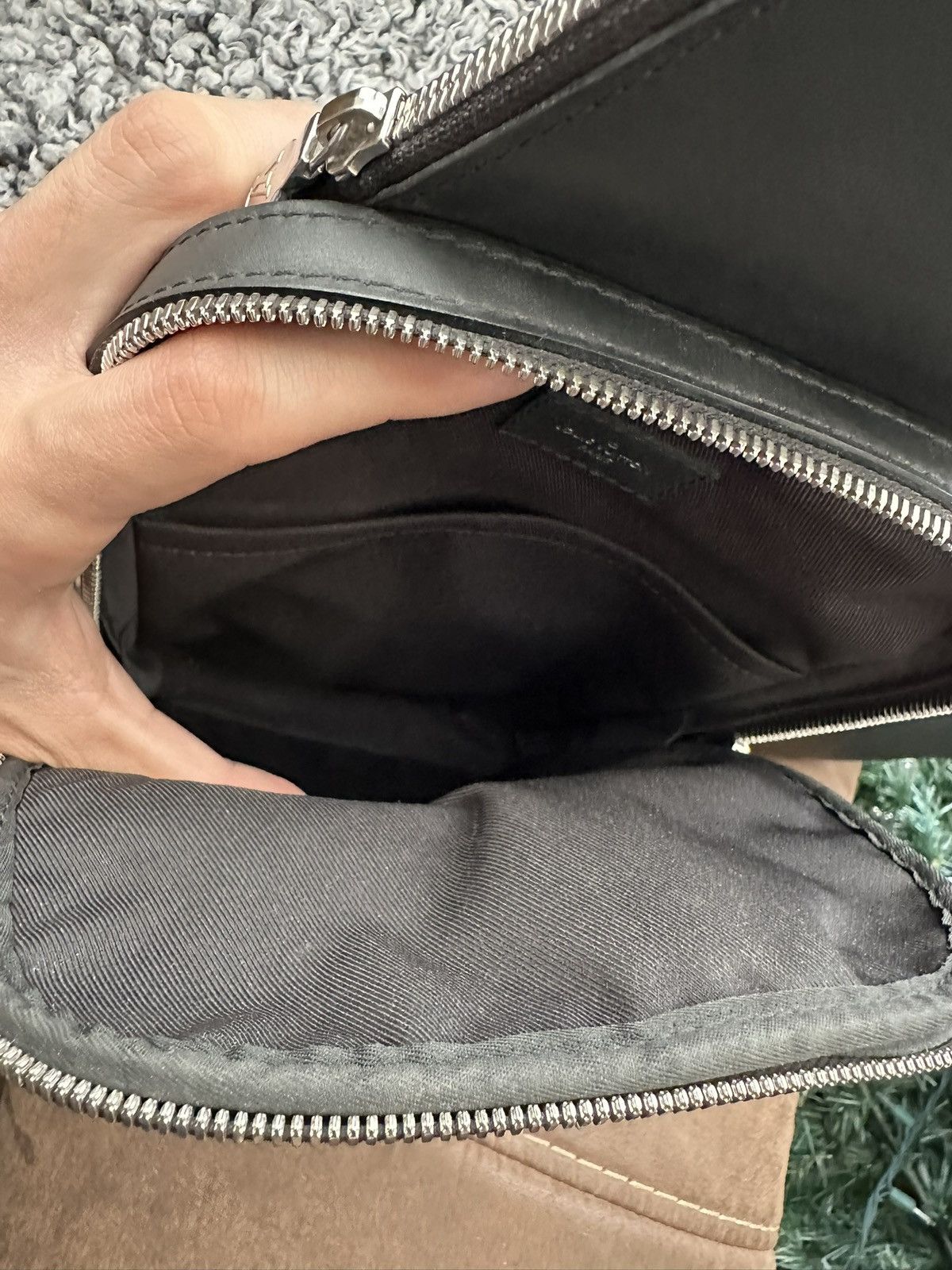 Louis Vuitton Louis Vuitton Avenue Sling Size ONE SIZE - 5 Thumbnail