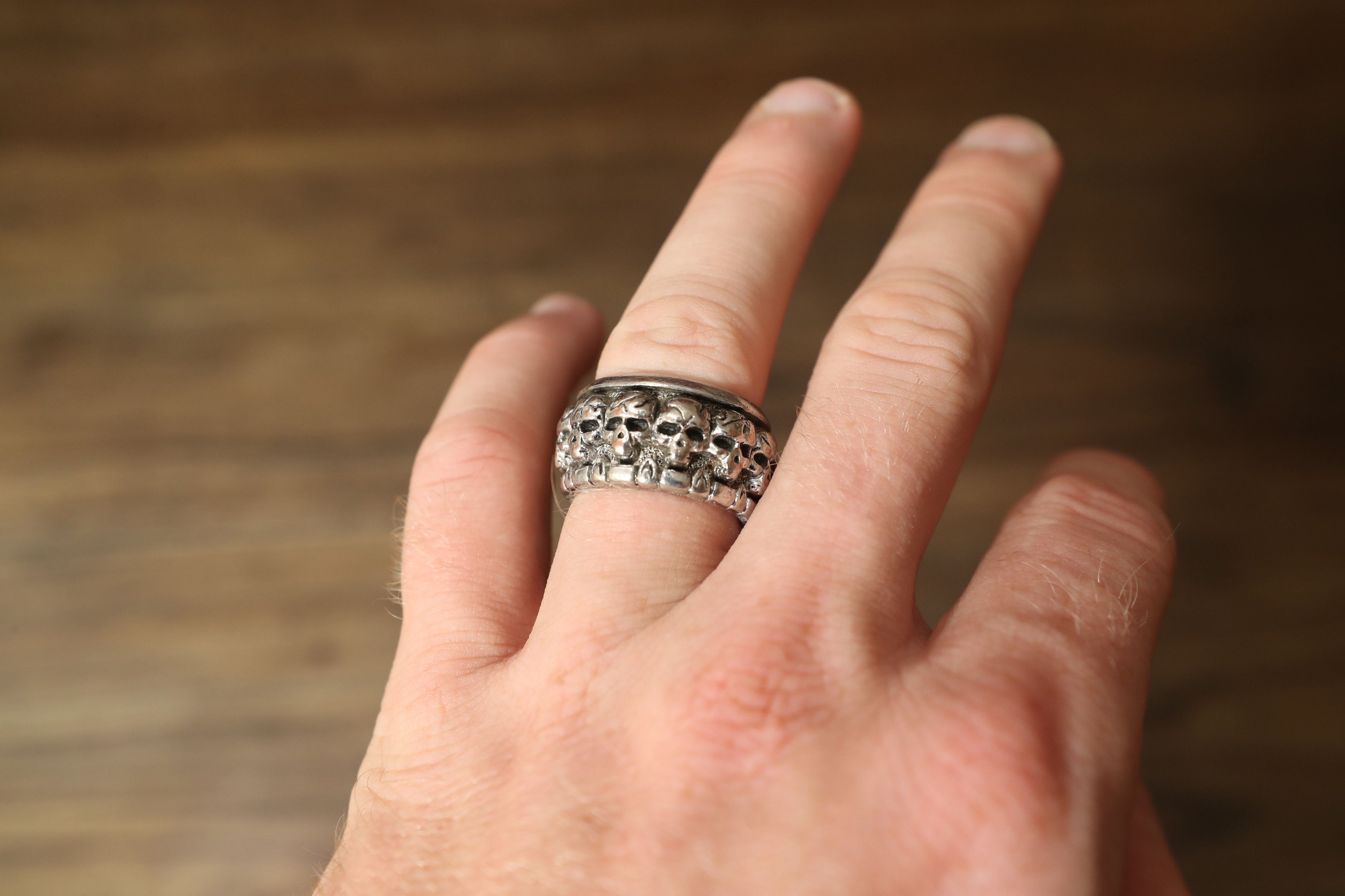Other EVBEA Skull Crown Ring Size ONE SIZE - 5 Thumbnail