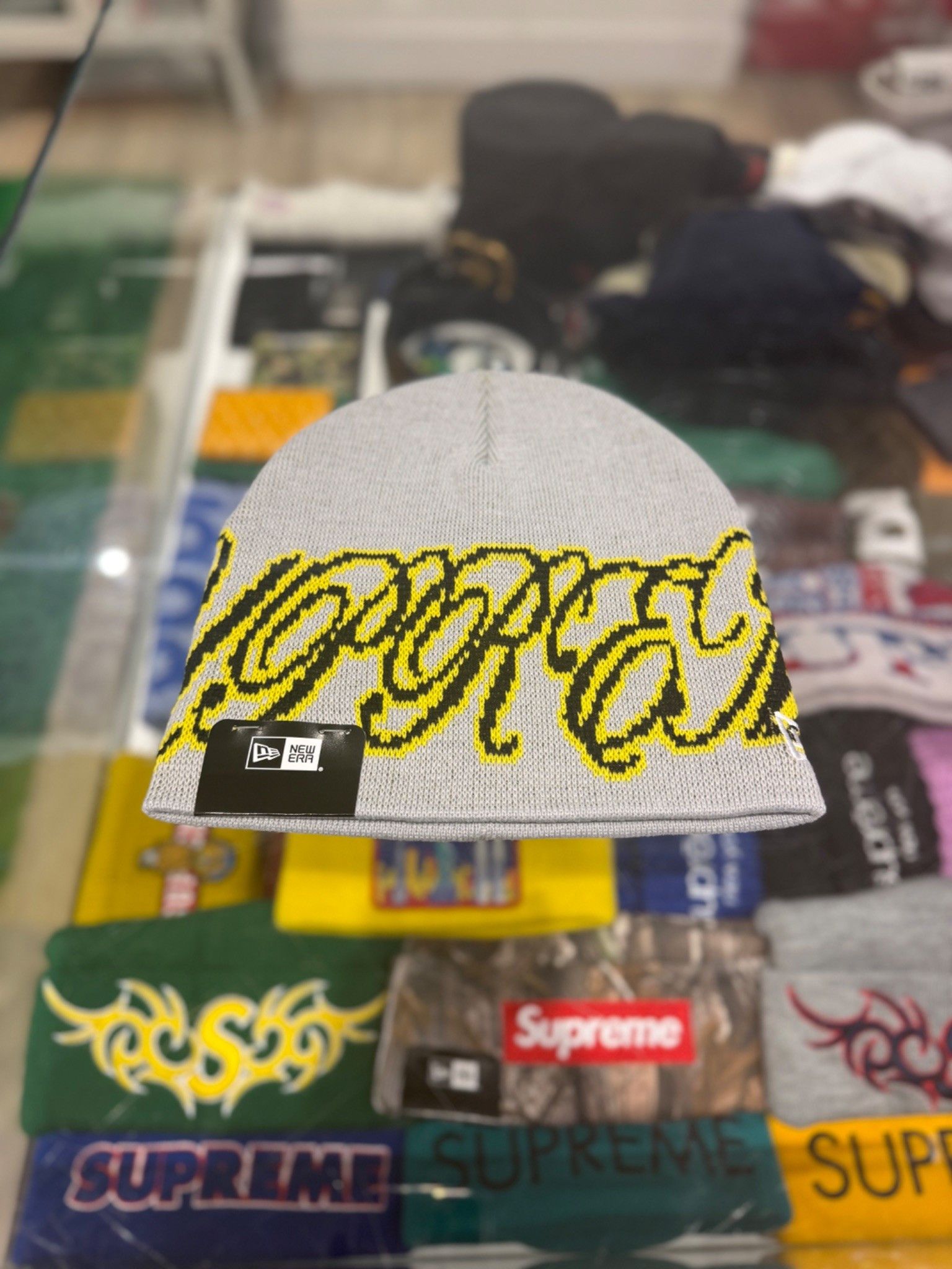 Supreme Supreme New Era Cursive Beanie Heather Grey Size ONE SIZE - 2 Thumbnail