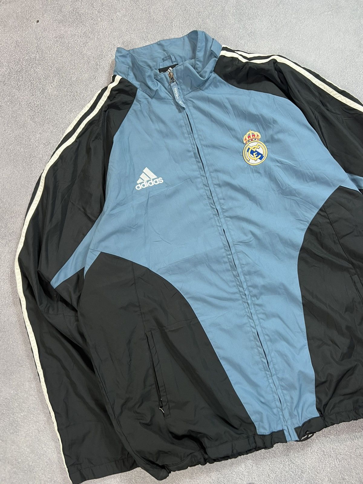 Adidas Vintage Adidas Real Madrid Jacket Blockcore Soccer Jersey Size US XL / EU 56 / 4 - 4 Thumbnail