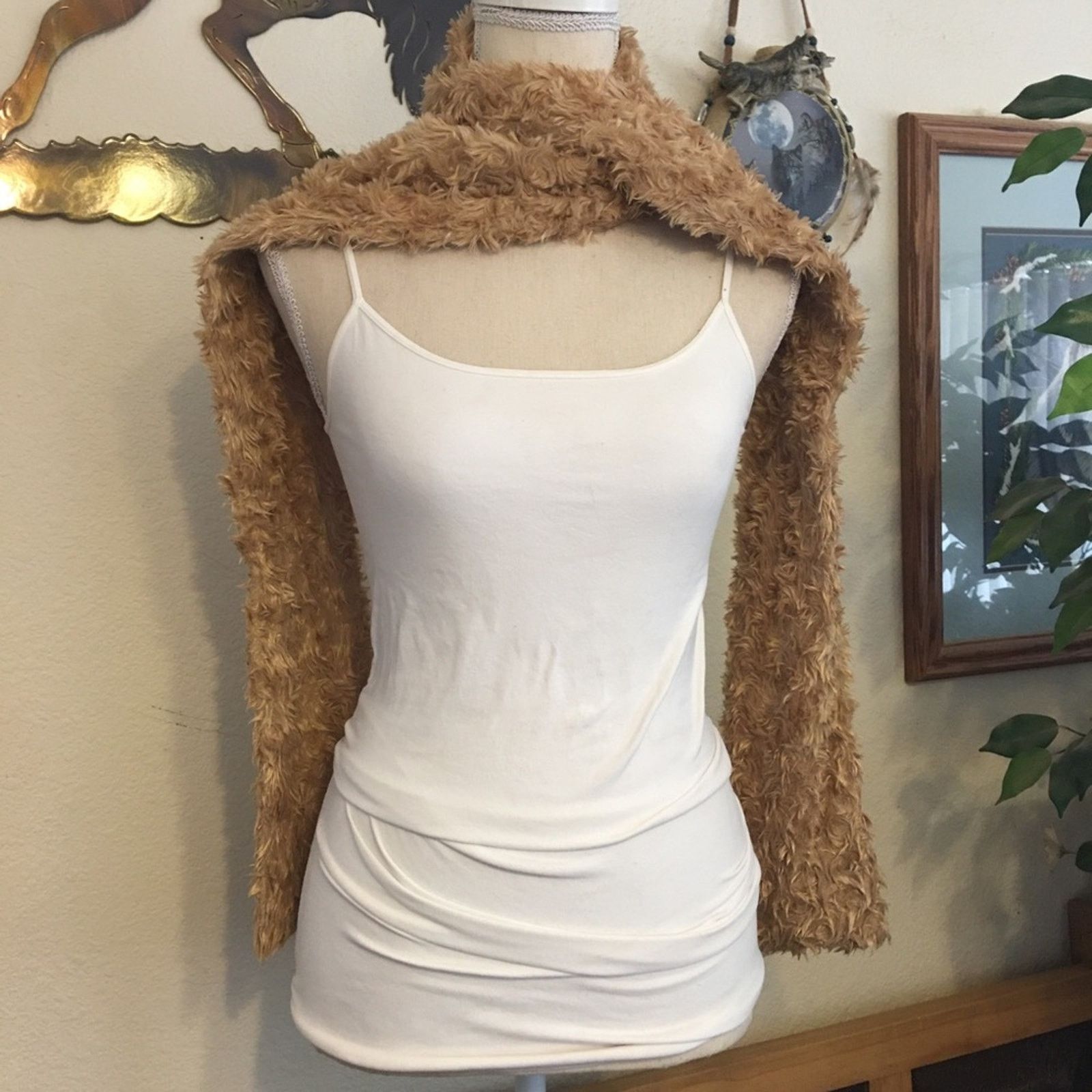Other Gorgeous golden faux fur scarf wrap 5”x74” Size ONE SIZE - 4 Thumbnail