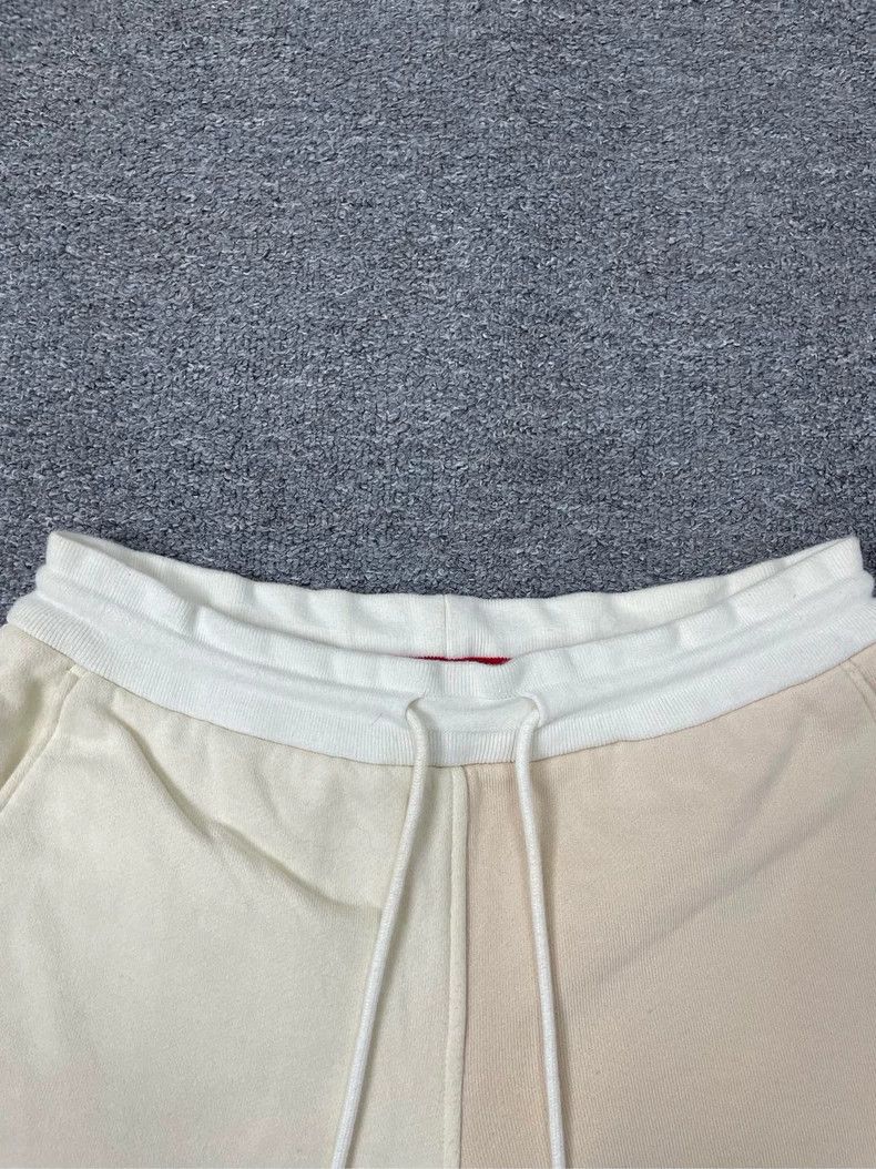 Thom Browne Thom Browne size0 Sports shorts in beige Size US 26 / EU 42 - 8 Thumbnail