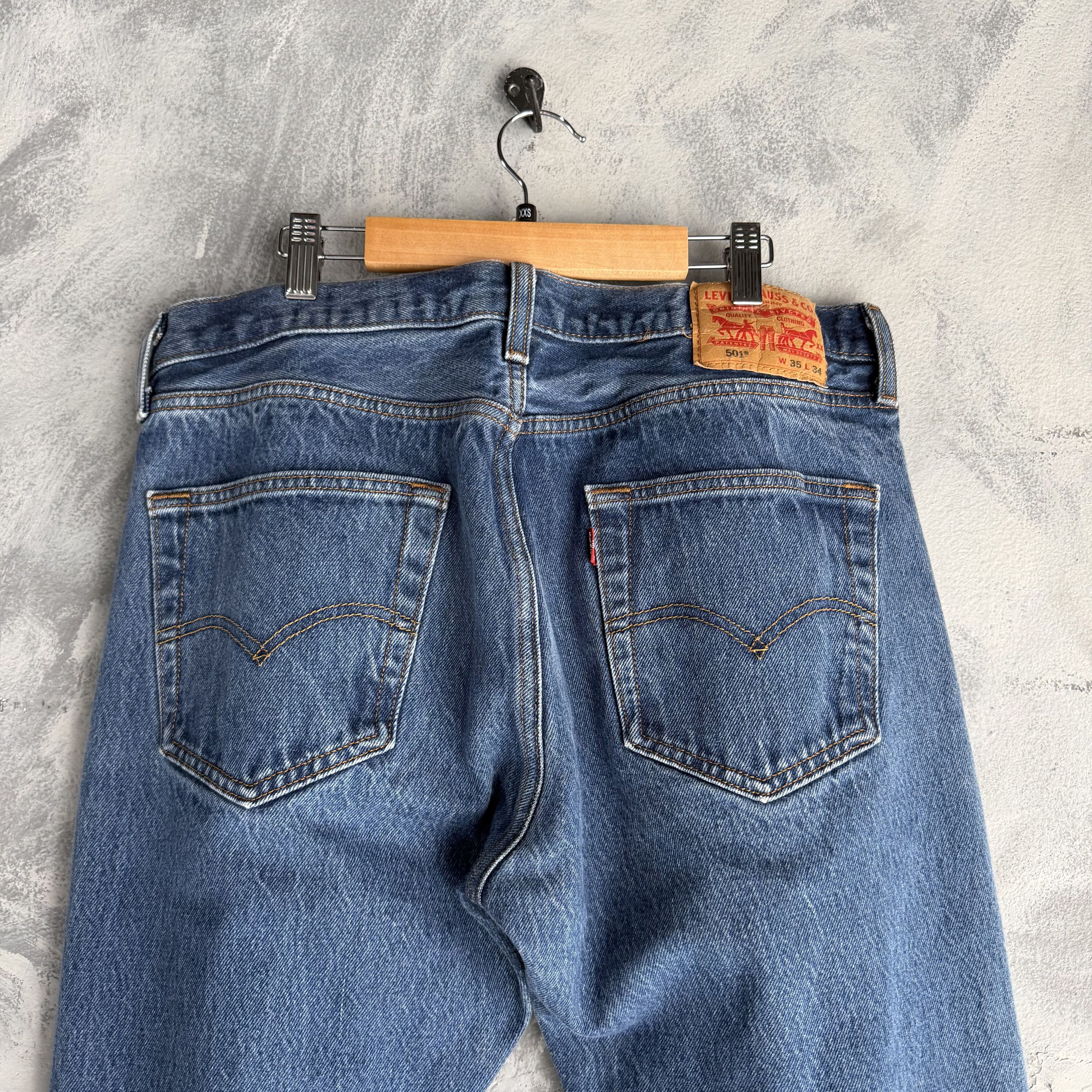 Levi's VTG Levi's 501 Jeans Dark Blue Denim Button Fly Straight Leg Size US 35 - 1 Thumbnail