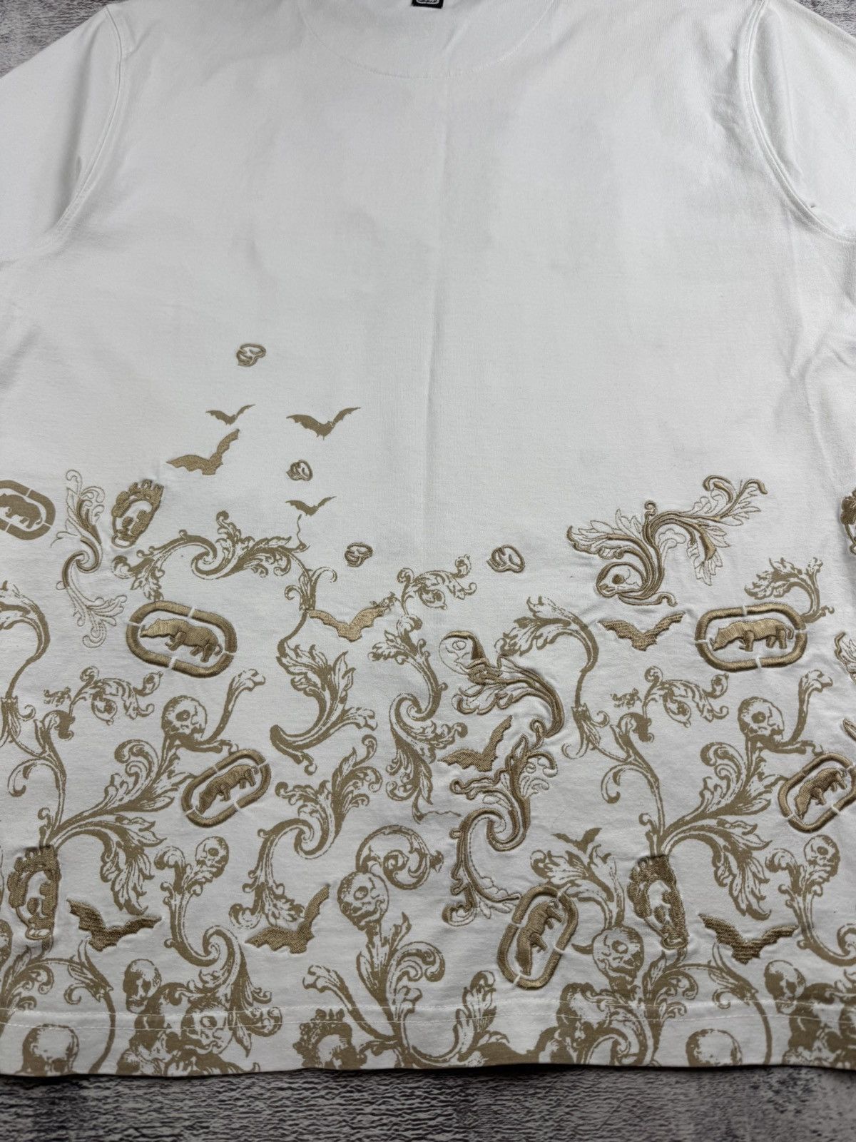 Ecko Unltd. Vintage Ecko Unltd Skate Rap Gold Print Hip Hop Rap White Skull Y2K T Shirt Tee Size US L / EU 52-54 / 3 - 17 Thumbnail