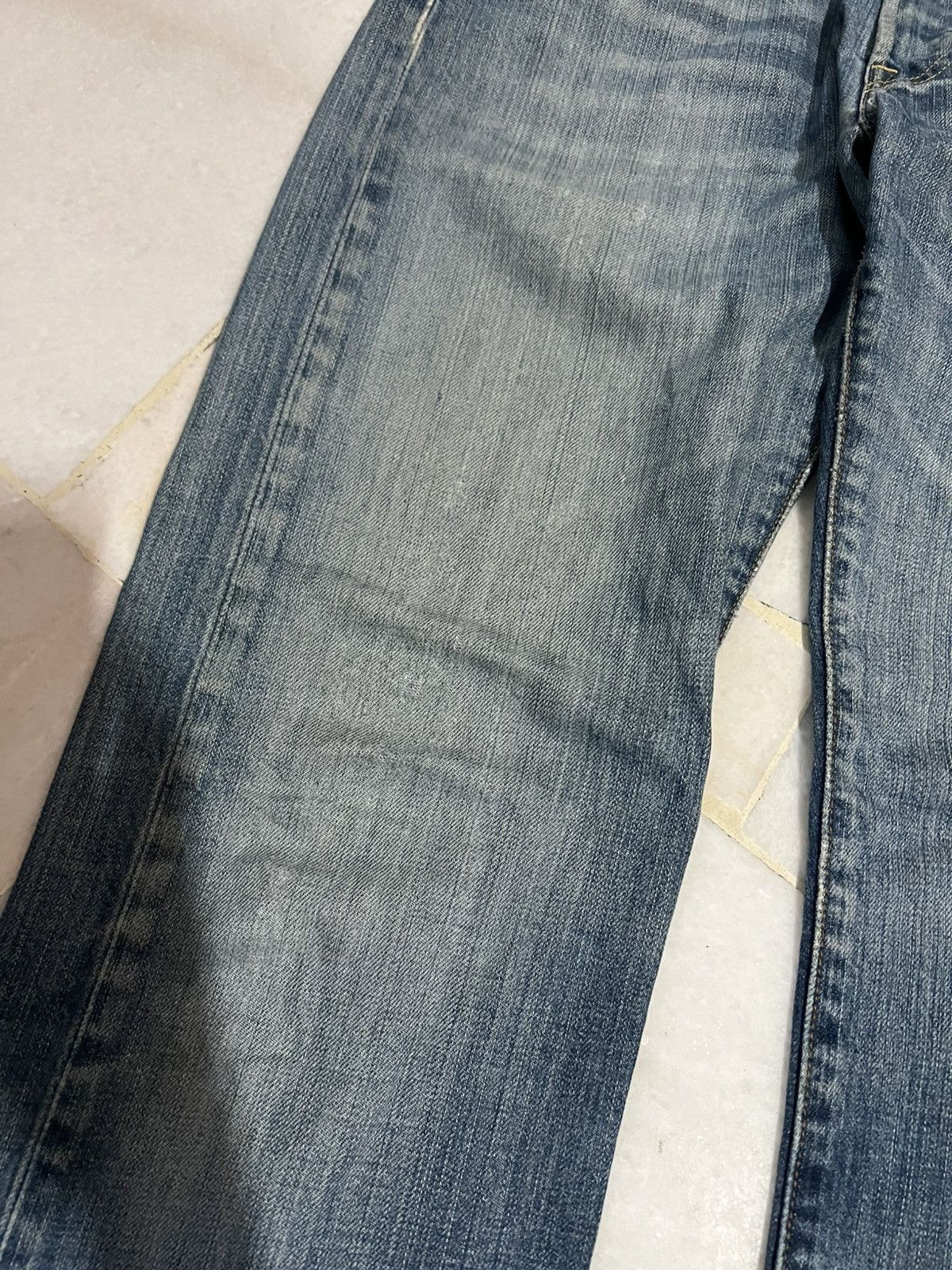 Levi's × Levi's Vintage Clothing VINTAGE LEVIS 501 DISTRESSED JEAN Size US 31 - 7 Thumbnail