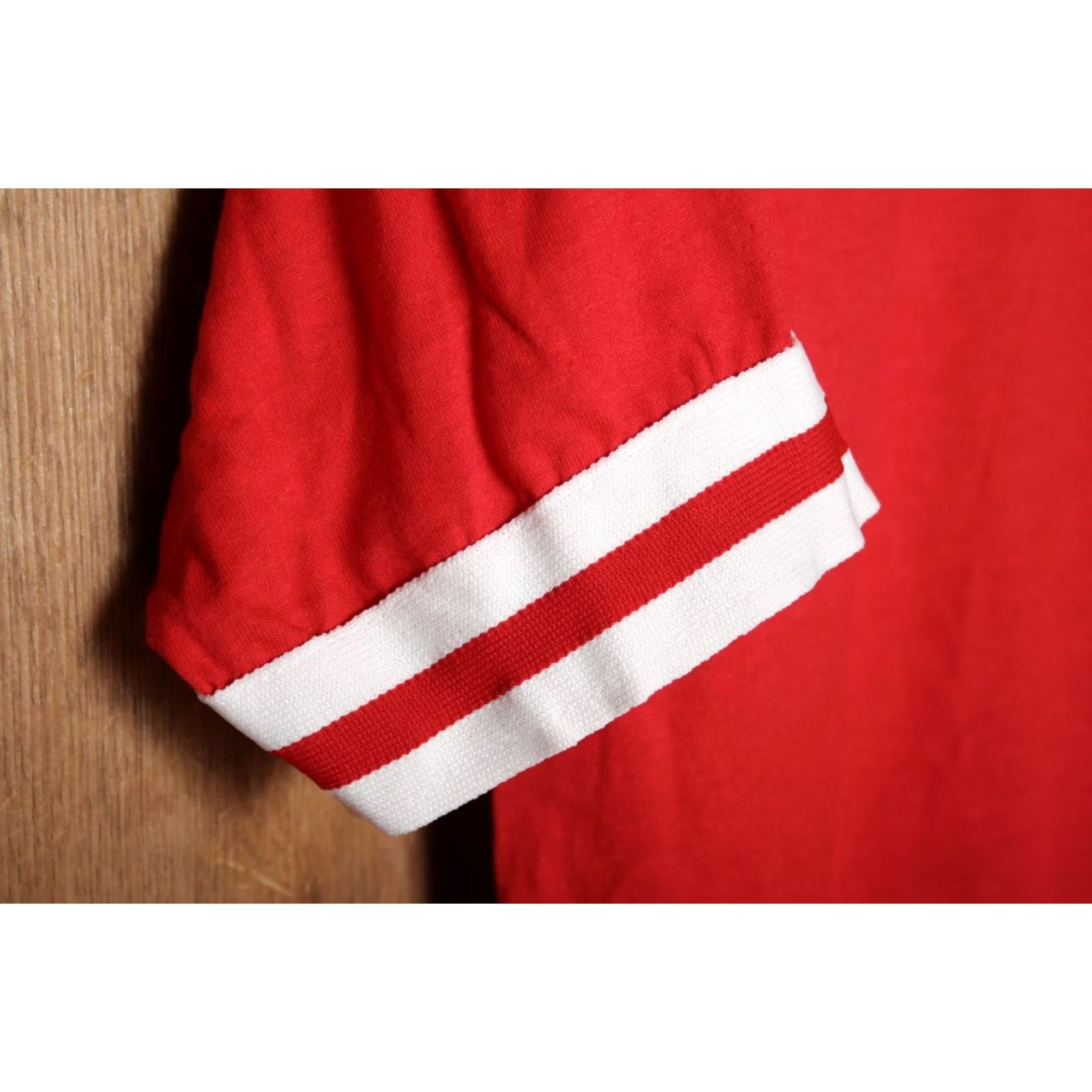 Russell Athletic VINTAGE Russell Athletic Red Single Stitch V-Neck Baseball T-Shirt Sz M Mens Size US M / EU 48-50 / 2 - 3 Thumbnail