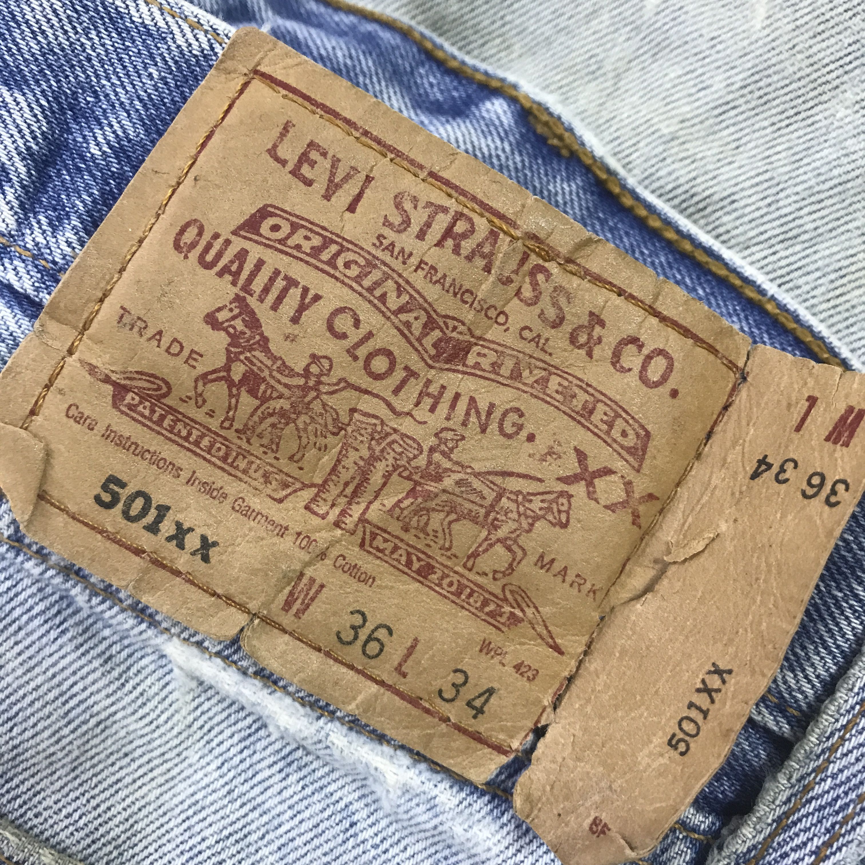 Levi's Vintage Clothing Vintage Levi’s 501 distressed denim shorts K130B9 Size US 30 / EU 46 - 15 Thumbnail