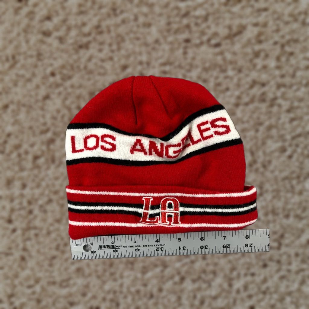Vintage VINTAGE Los Angeles Beanie Toque Adult One Size Red Stripe Knit Embroidered 100% Acrylic Size ONE SIZE - 1 Thumbnail