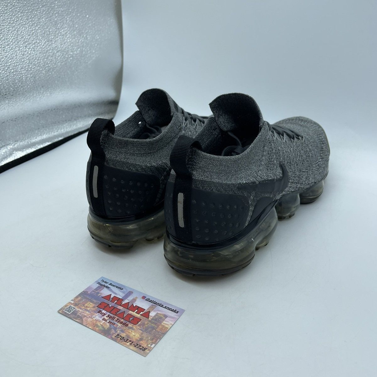 Nike Air vapormax flyknit 2 wolf grey Size US 9.5 / EU 42-43 - 5 Thumbnail