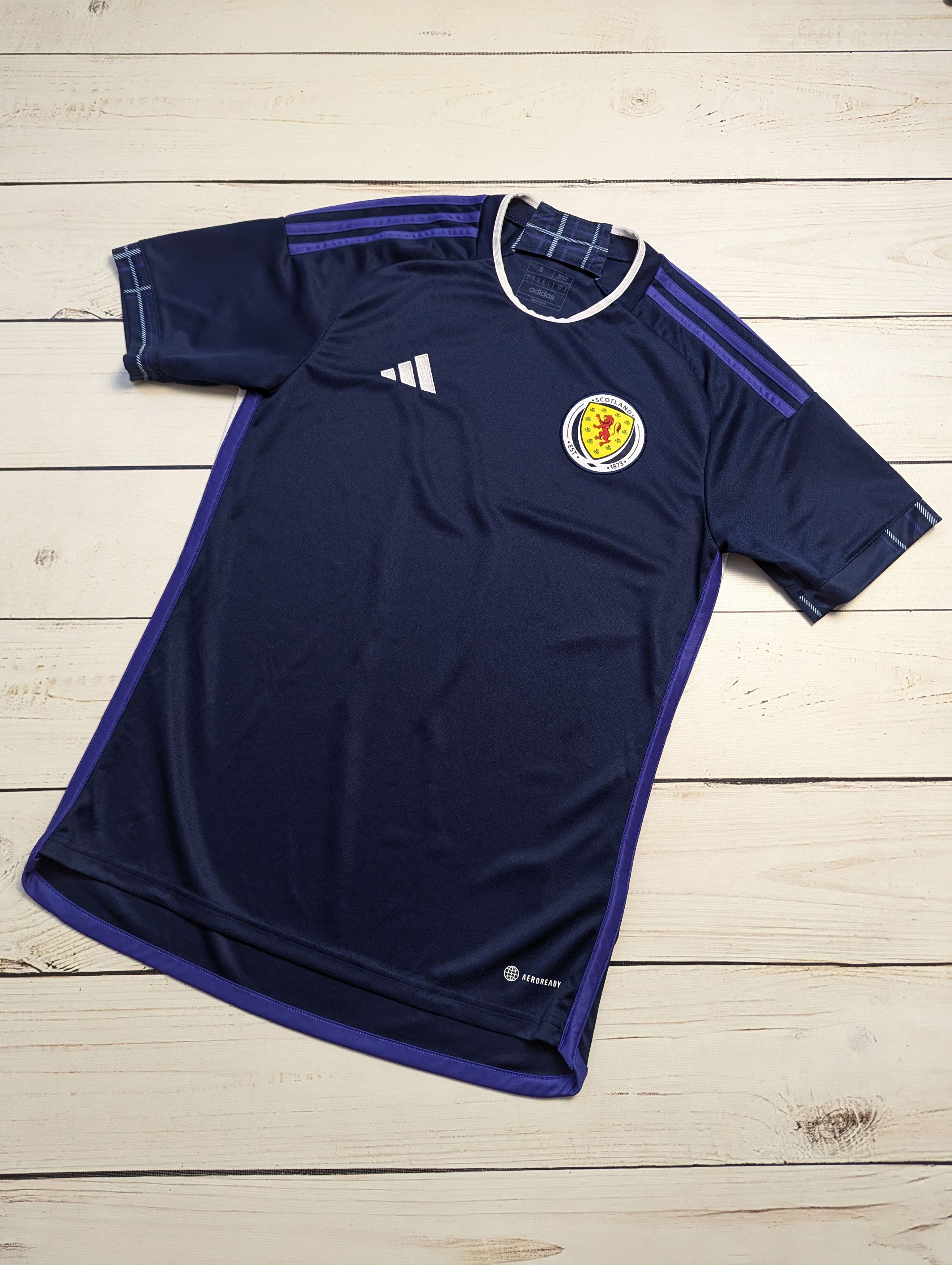 Adidas Rare Adidas Scotland 2023 football Soccer Jersey Size US S / EU 44-46 / 1 - 1 Thumbnail