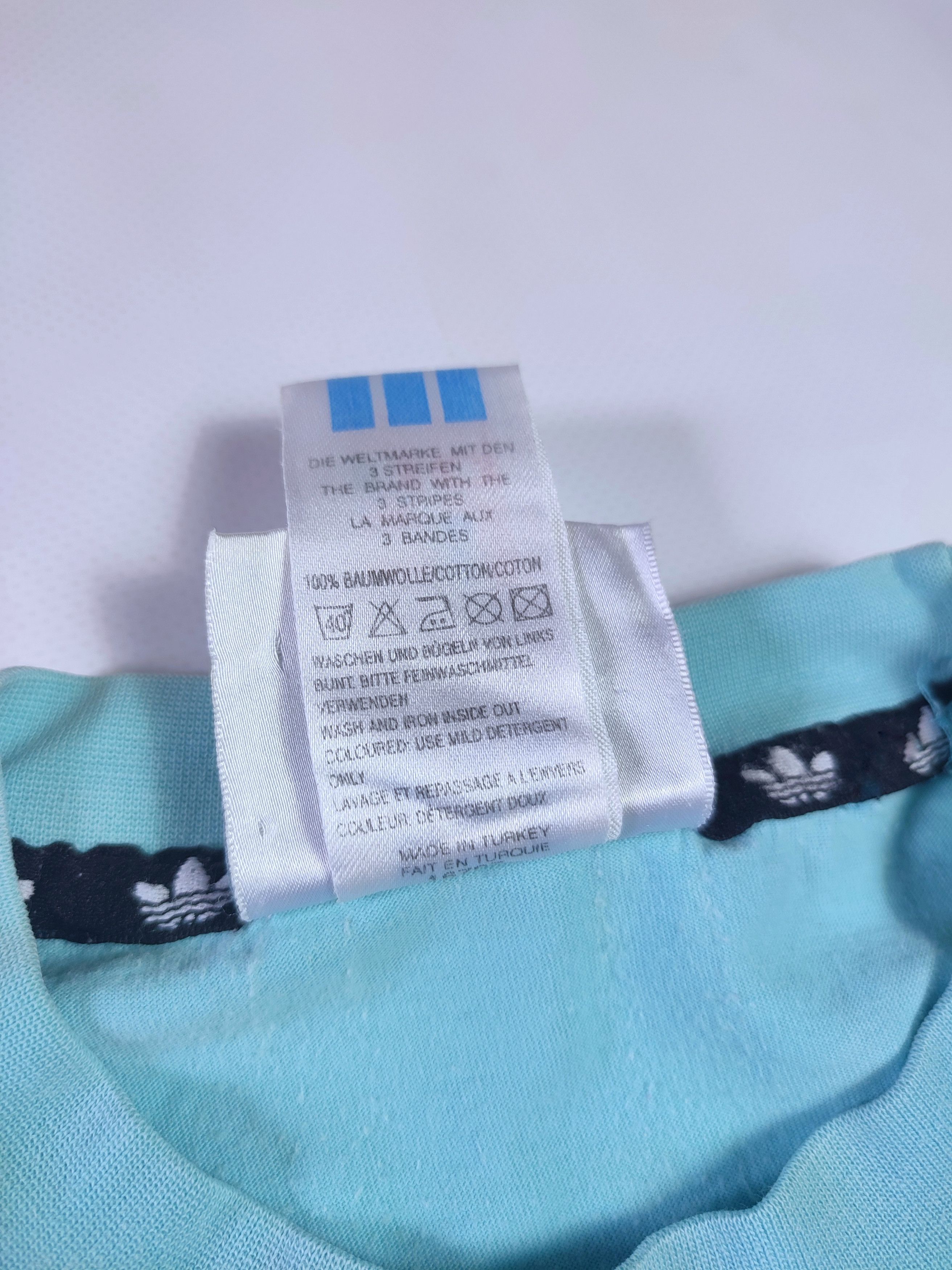 Adidas Adidas vintage logo t-shirt Size US XL / EU 56 / 4 - 9 Thumbnail