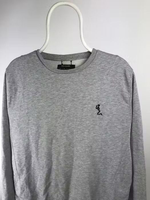 Japanese Brand Religion sweatshirt small logo streetwear size Medium Size US M / EU 48-50 / 2 - 2 Thumbnail