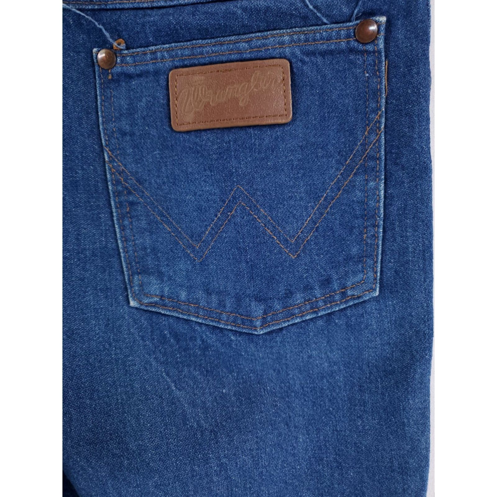 Wrangler VINTAGE Wrangler Jeans Bootcut 90s Mens 32 Inseam 34 Blue Made USA 33 x 34 Actual 32 x 33.5 Size US 32 / EU 48 - 4 Thumbnail
