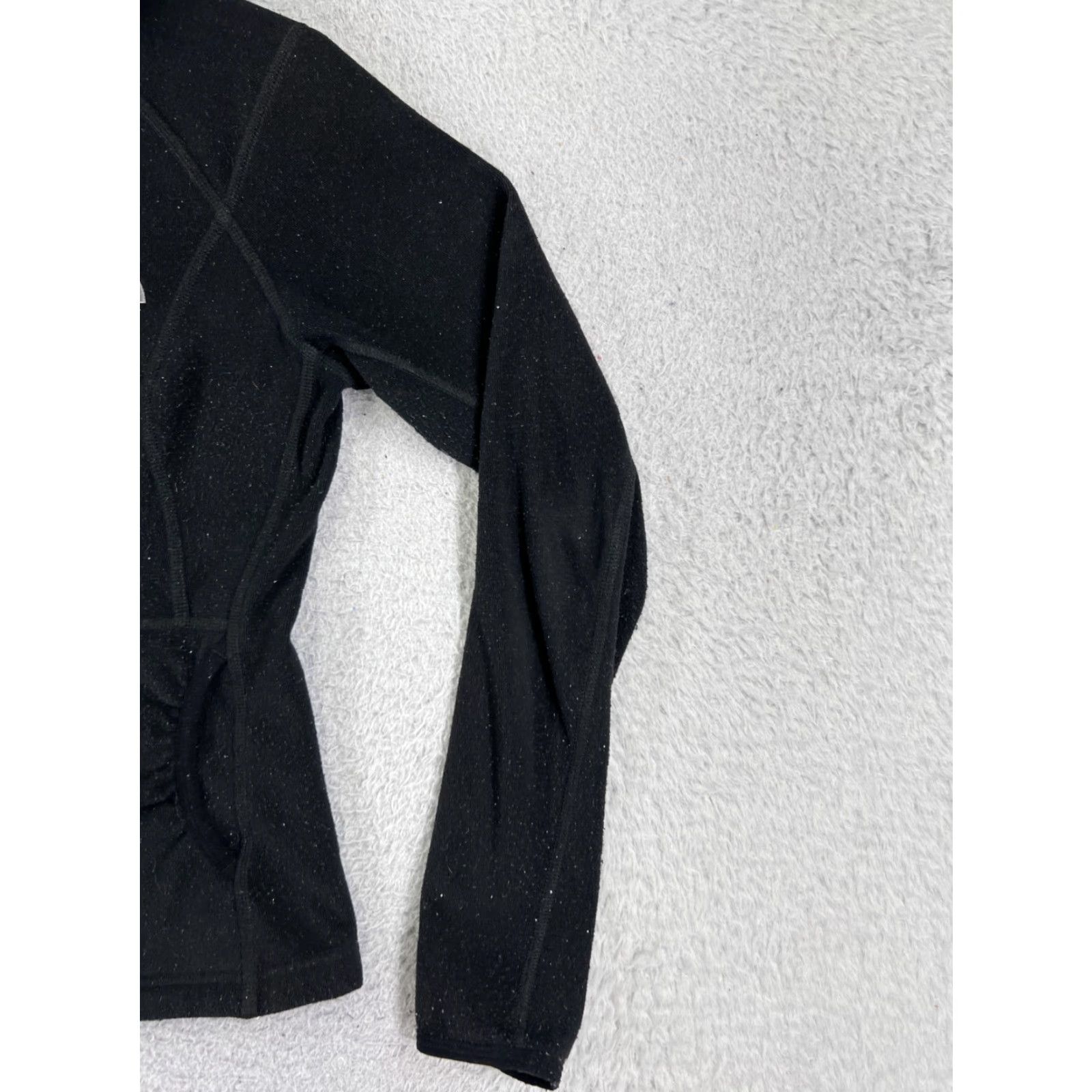 The North Face The North Face Jacket Extra Small Black Hooded Fleece Cozy Polyester Womens Size XS / US 0-2 / IT 36-38 - 5 Thumbnail
