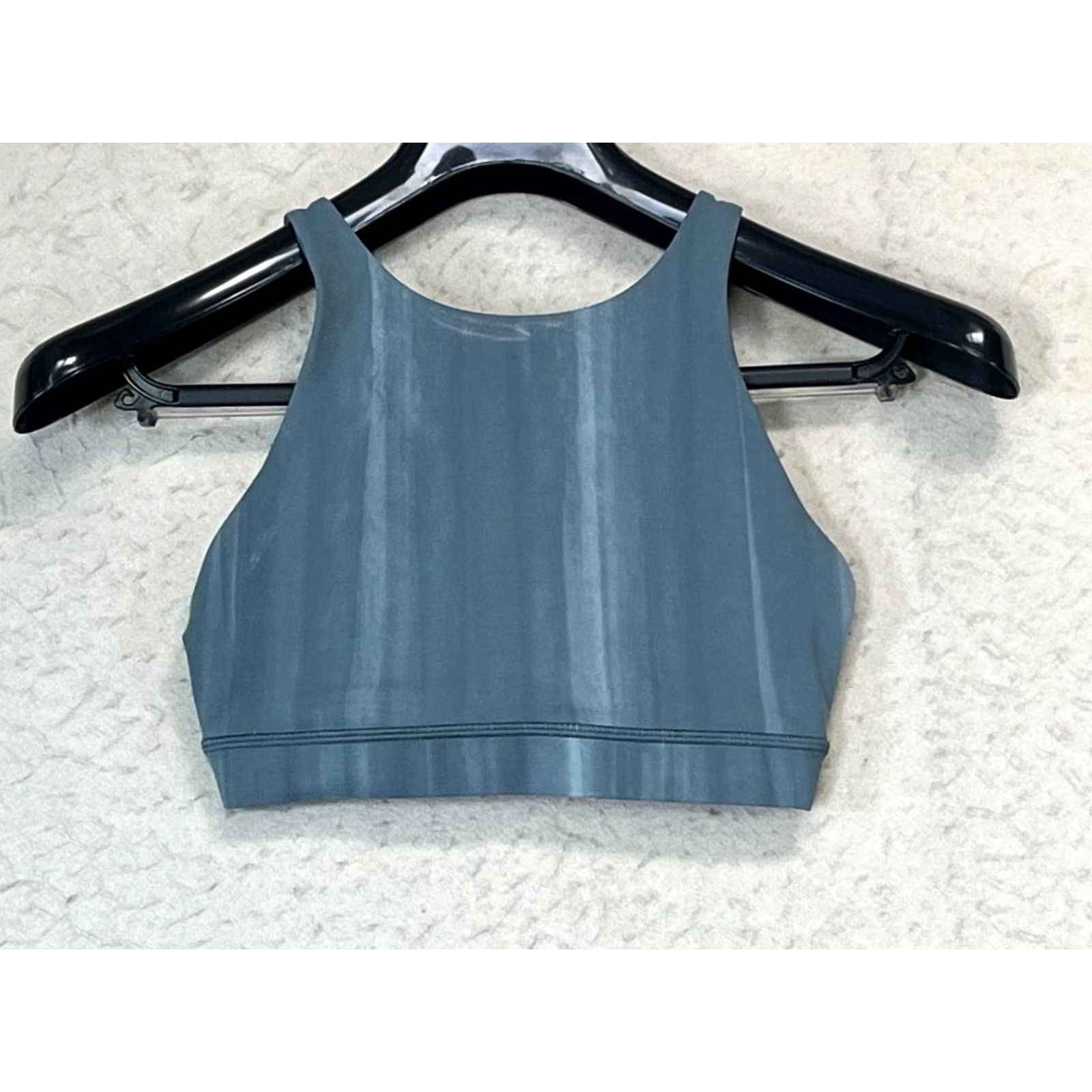 Lululemon Lululemon Energy Sports Bra Women's Size 4 Stripped Tye Dye Blue Crossback Pullover High Support Wireless Luxtreme Moisture Wicking Activewear Size ONE SIZE - 2 Thumbnail