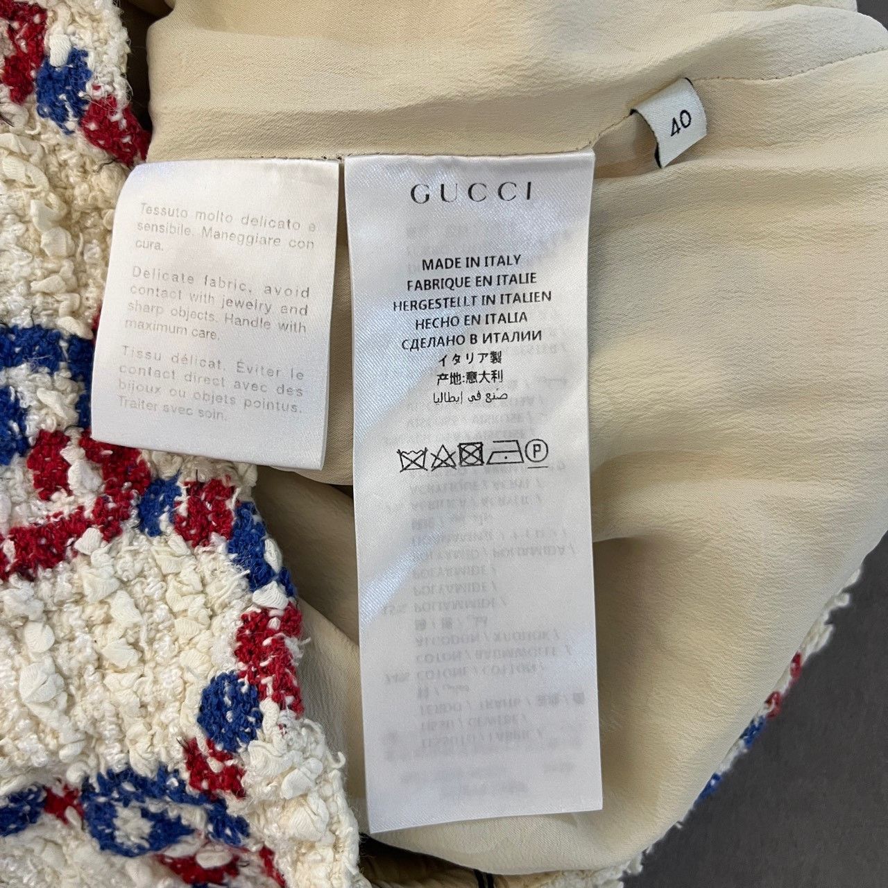 Gucci Gucci White, red and blue full-print shorts 2501-Nextarrow Size US 31 - 5 Thumbnail