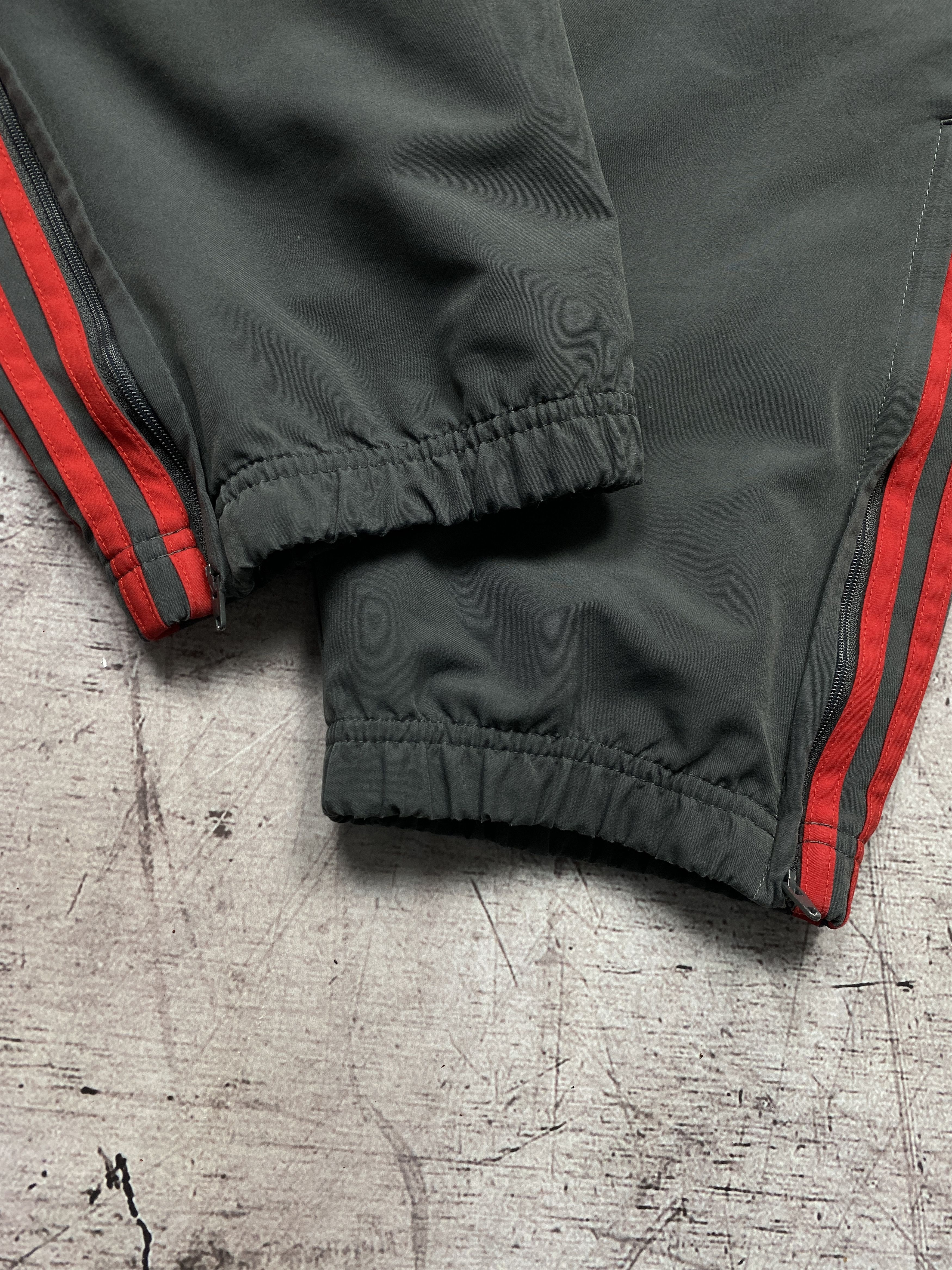 Adidas × Vintage Adidas Vintage nylon baggy parachute pants Size US 36 / EU 52 - 4 Thumbnail