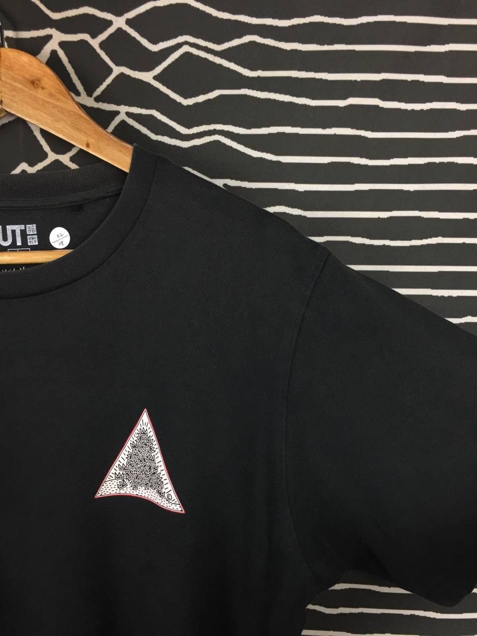 Keith Haring Uniqlo X Keith Haring Nothing Is An End Quote Pop Art Tee Size US L / EU 52-54 / 3 - 8 Thumbnail