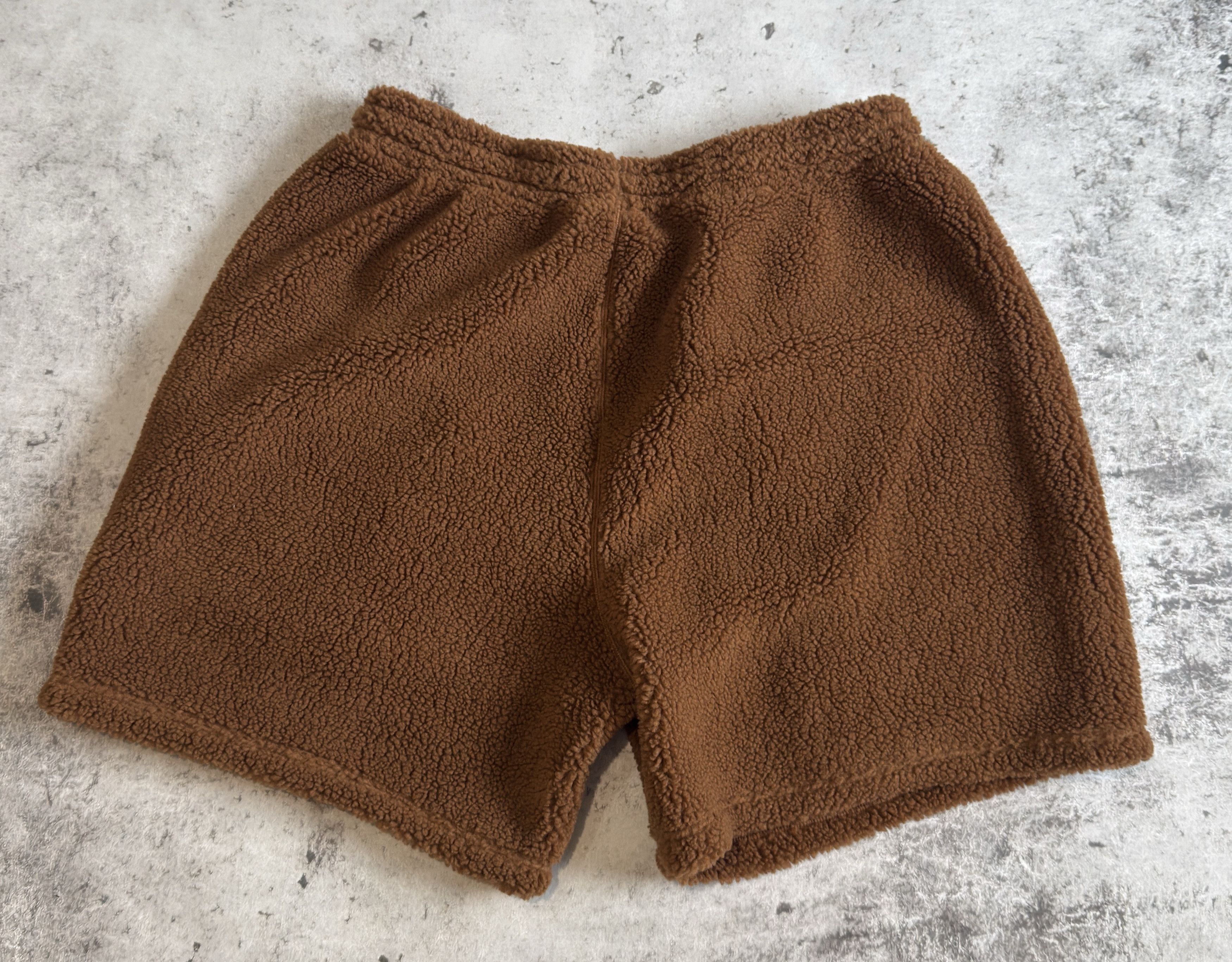 Adidas × Ivy Park adidas x Ivy Park Cargo Shorts Wild Brown XL All Gender Size US 40 / EU 56 - 8 Thumbnail