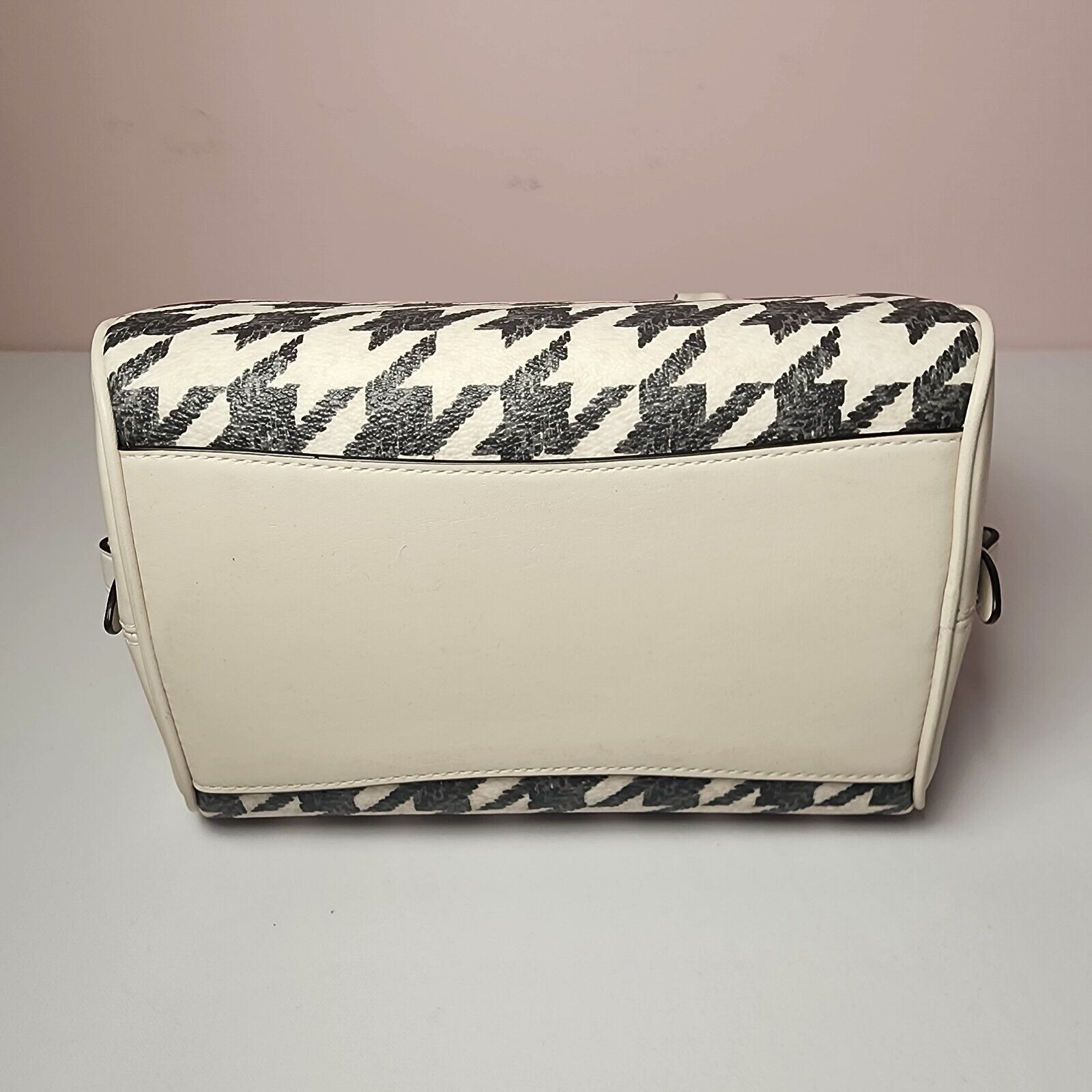 Coach NWT COACH CJ626 SYDNEY SATCHEL HOUNDSTOOTH CROSSBODY Cream Size ONE SIZE - 8 Thumbnail