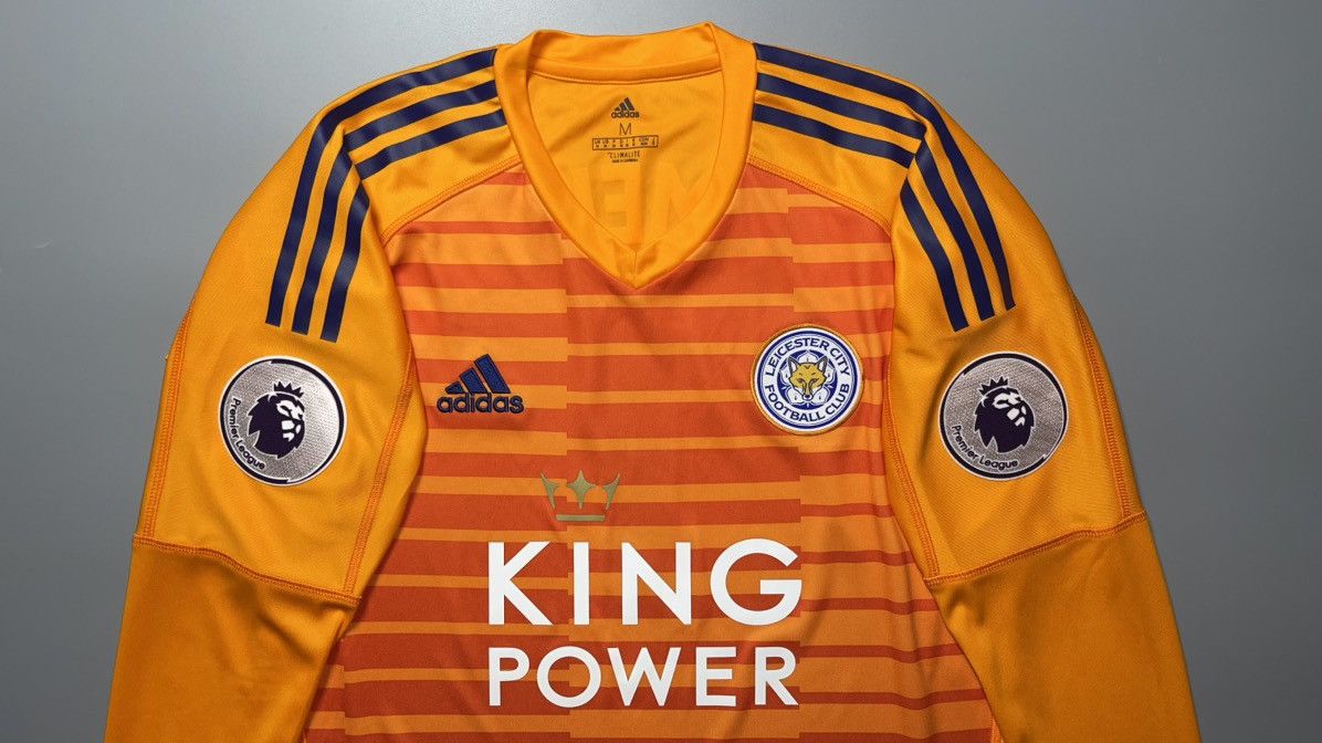 Adidas × Vintage LEICESTER ADIDAS 2018/2019 FOOTBALL GK JERSEY #1 SCHMEICHEL Size US M / EU 48-50 / 2 - 3 Thumbnail