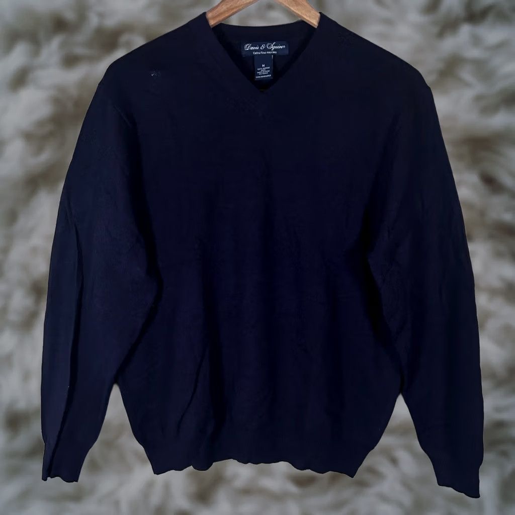 Vintage Davis & Squire Mens V-Neck Sweater Medium Navy Blue 100% Extra Fine Merino Wool Size US M / EU 48-50 / 2 - 1 Thumbnail