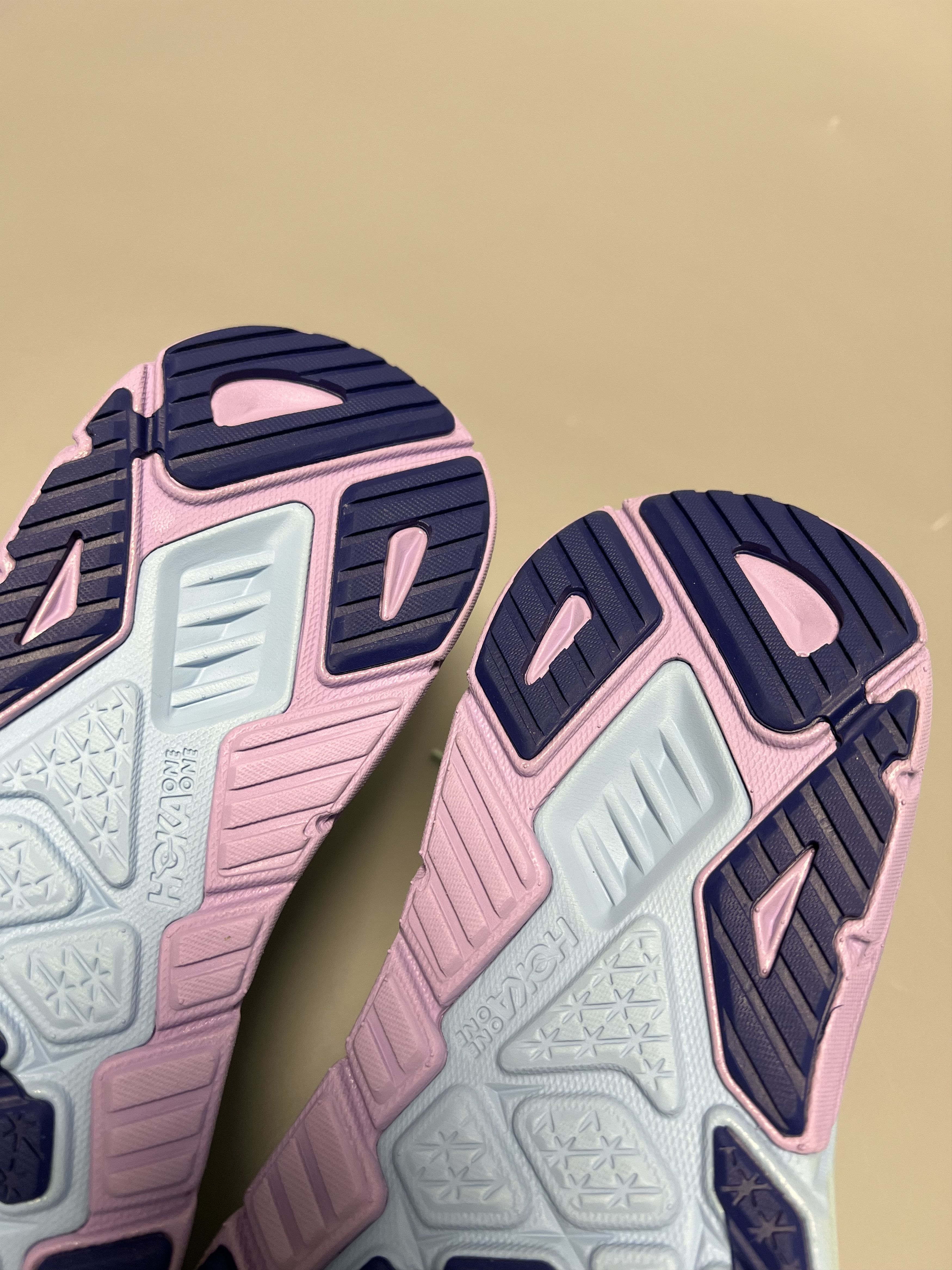 Hoka 6.5D Hoka One One Arahi 6 Wide Running Shoes Walking Gym Size US 6.5 / IT 36.5 - 16 Thumbnail