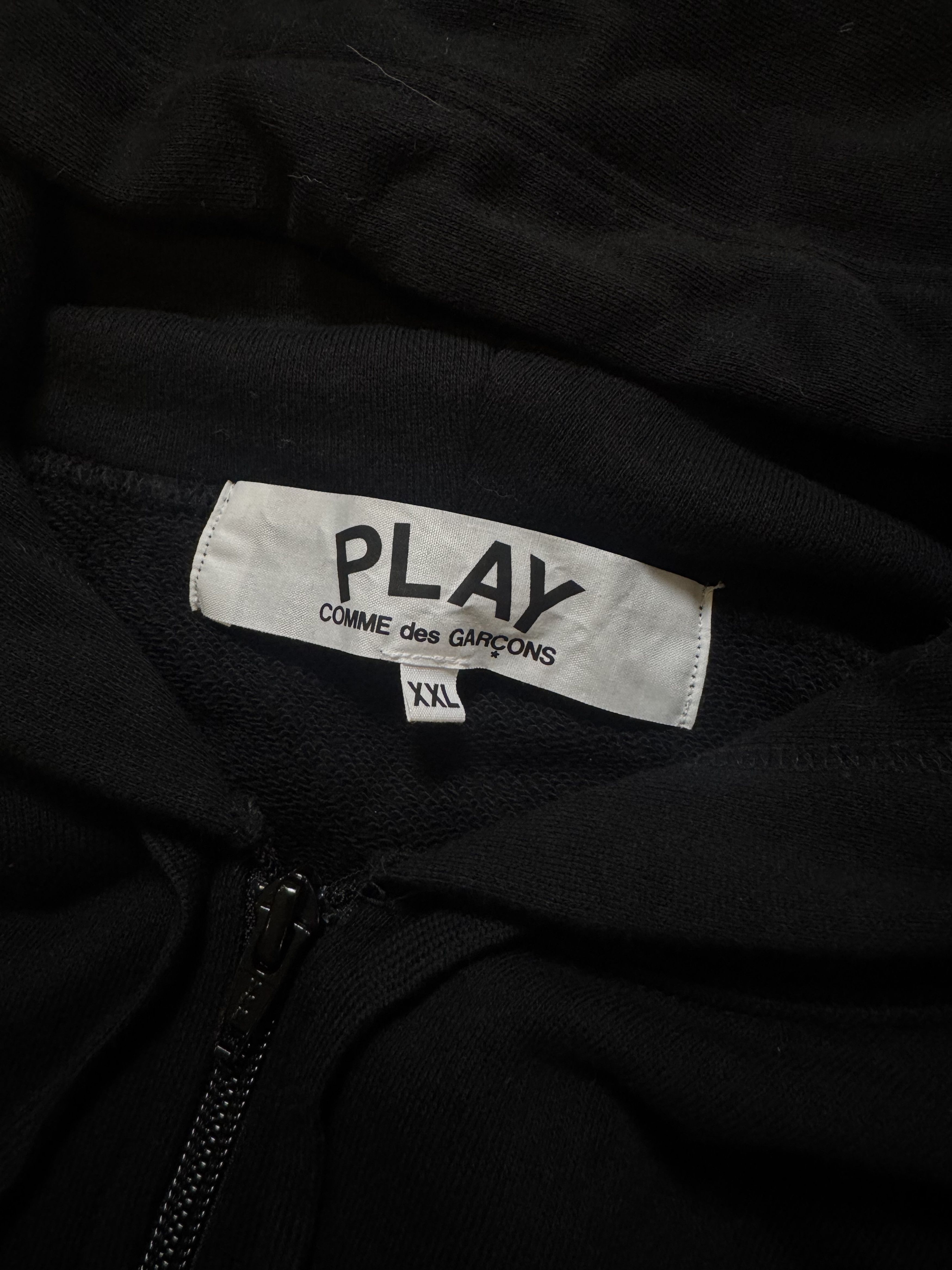 CDG by Comme des Garcons CDG PLAY Red Heart Zip Up Size US XL / EU 56 / 4 - 4 Thumbnail
